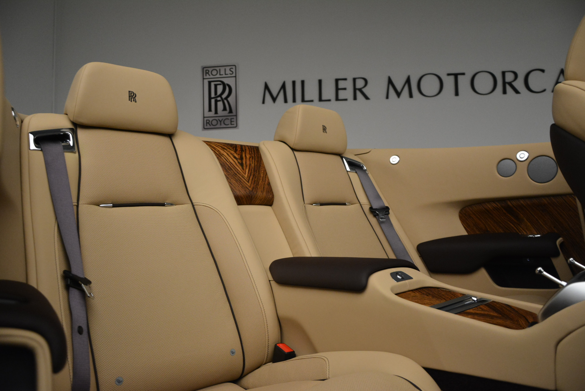 Used-2017-Rolls-Royce-Dawn