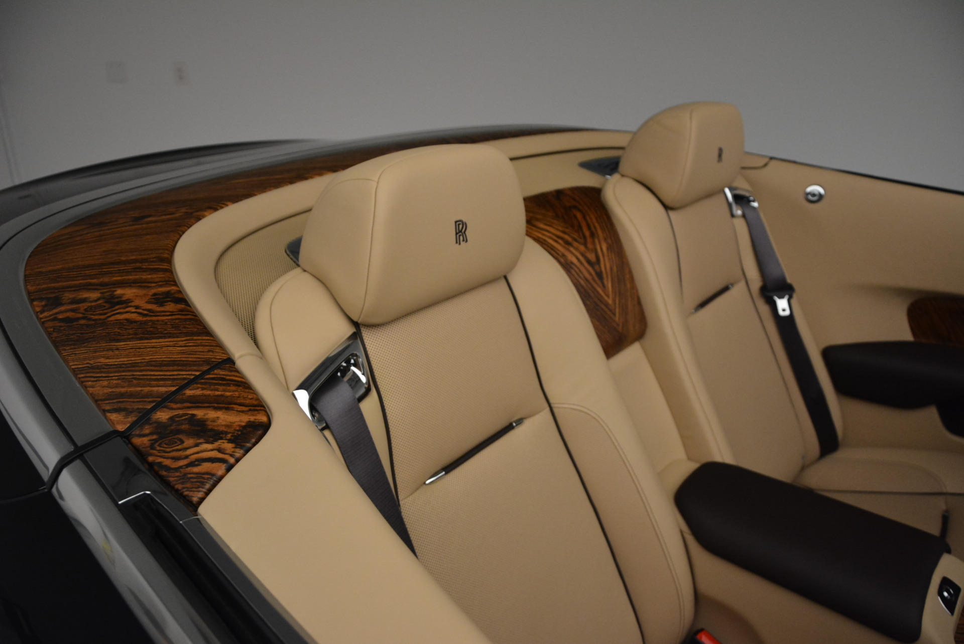 Used-2017-Rolls-Royce-Dawn