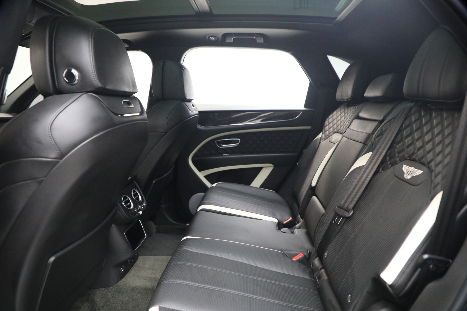 Used-2022-Bentley-Bentayga-Speed