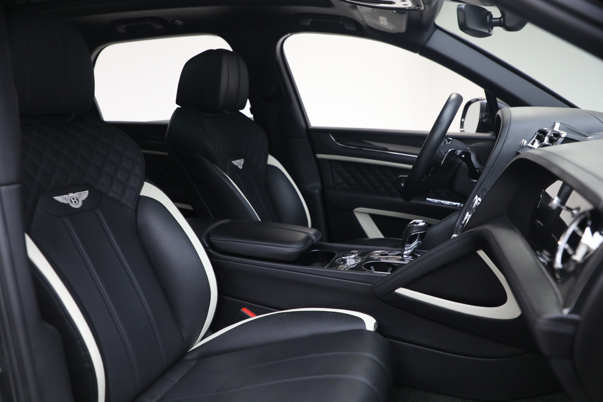 Used-2022-Bentley-Bentayga-Speed