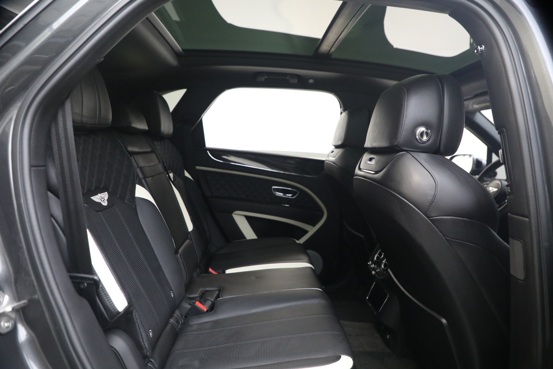 Used-2022-Bentley-Bentayga-Speed