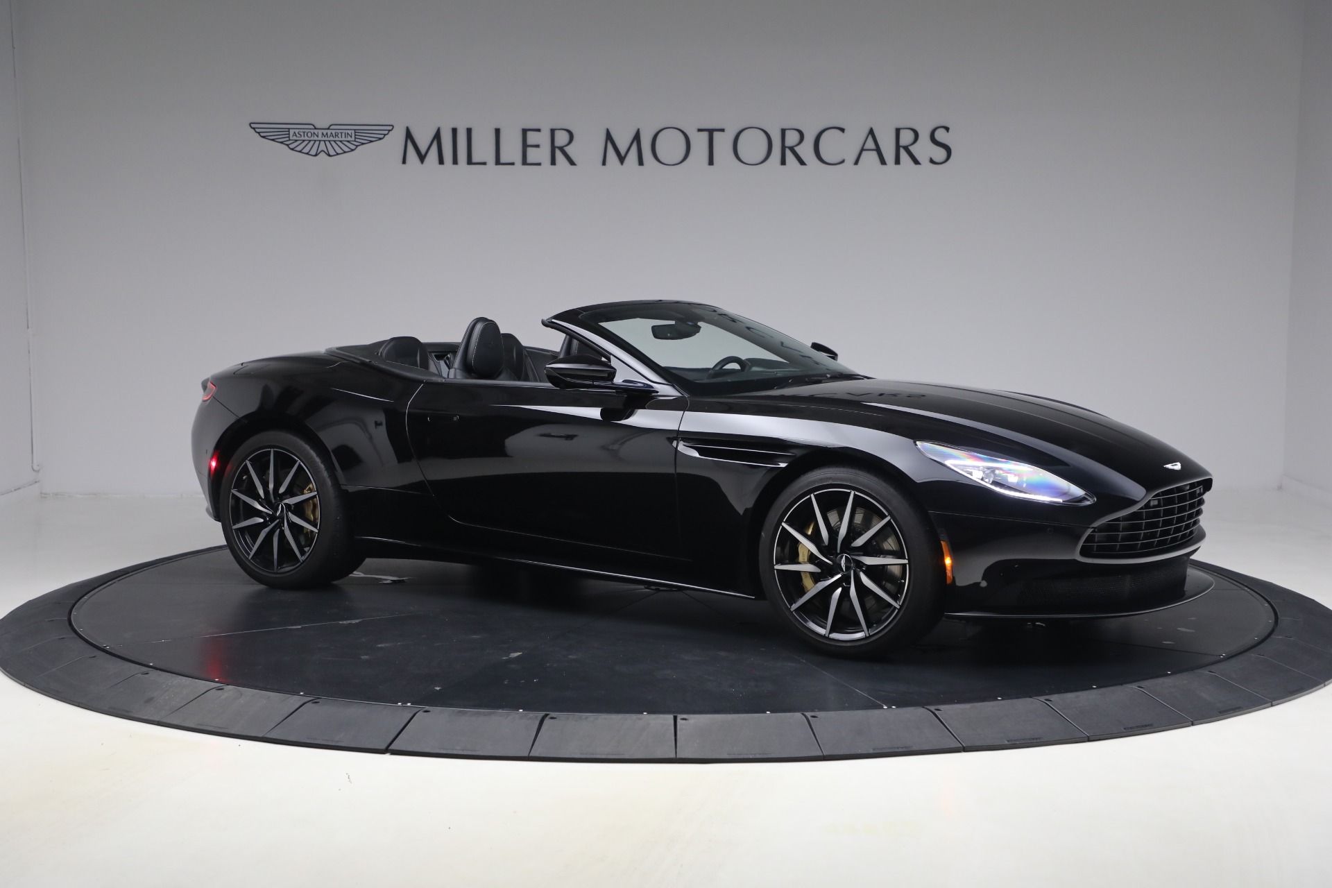 Used-2020-Aston-Martin-DB11-Volante