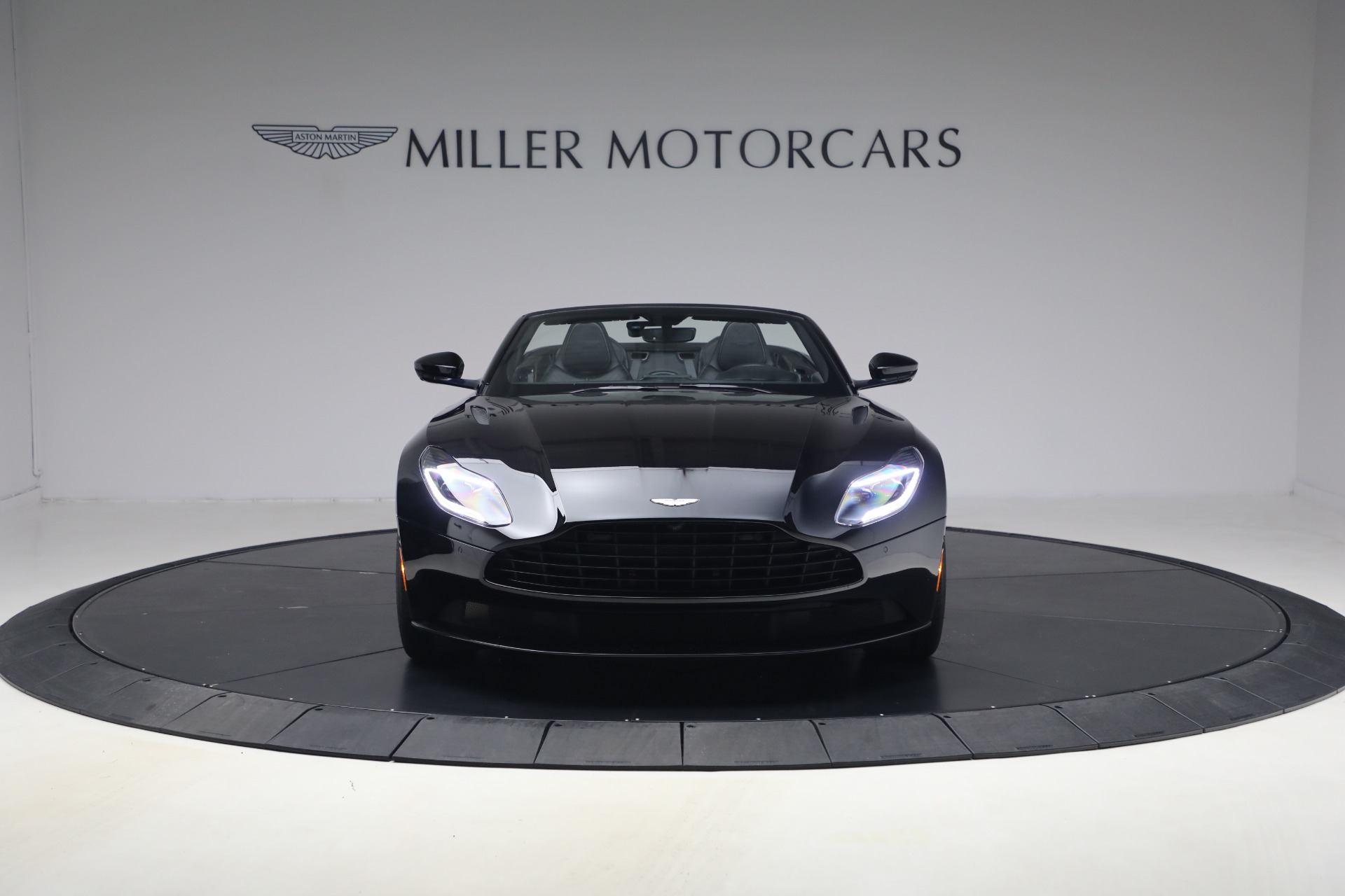 Used-2020-Aston-Martin-DB11-Volante