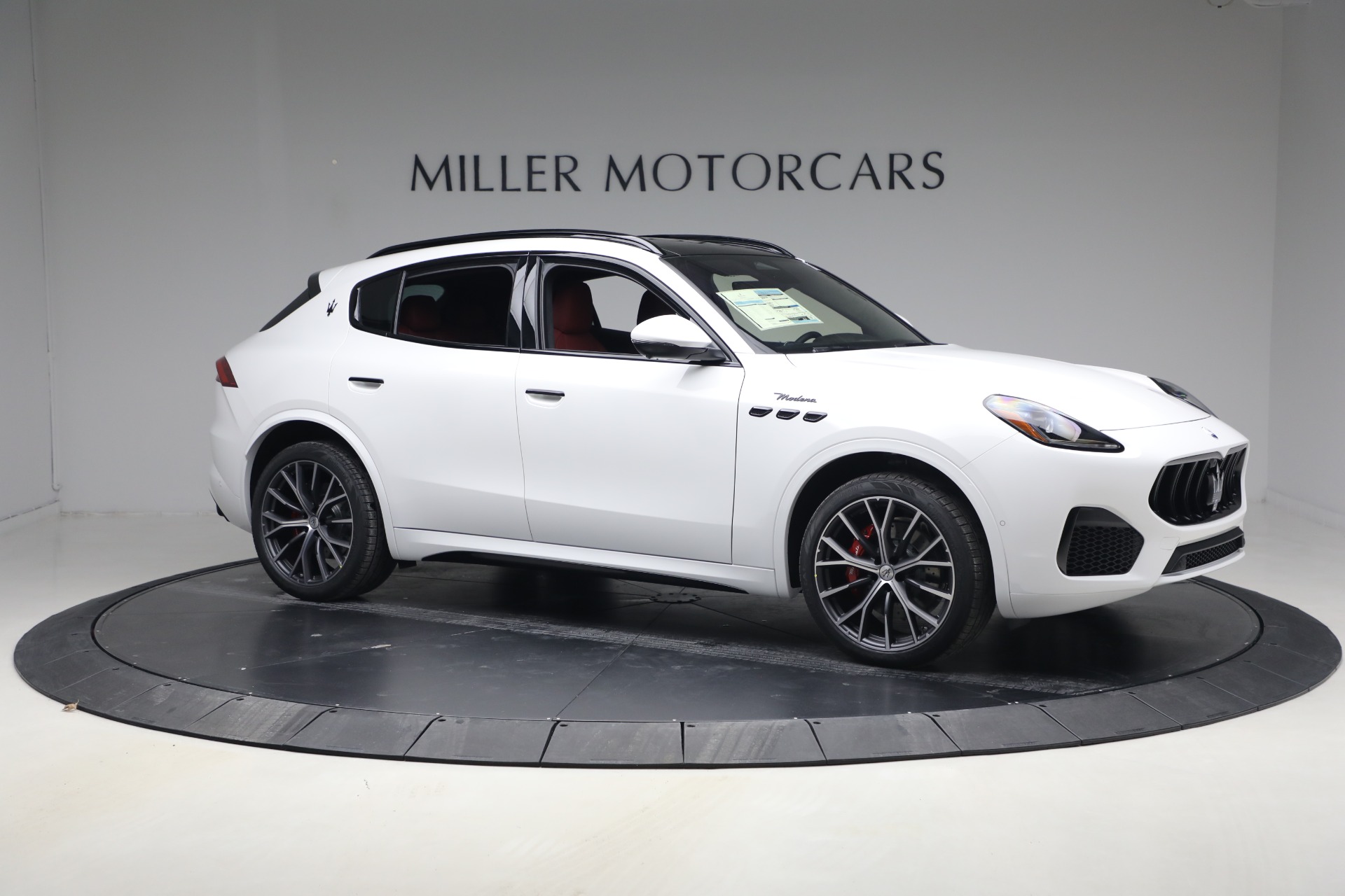 New-2026-Maserati-Grecale-Modena