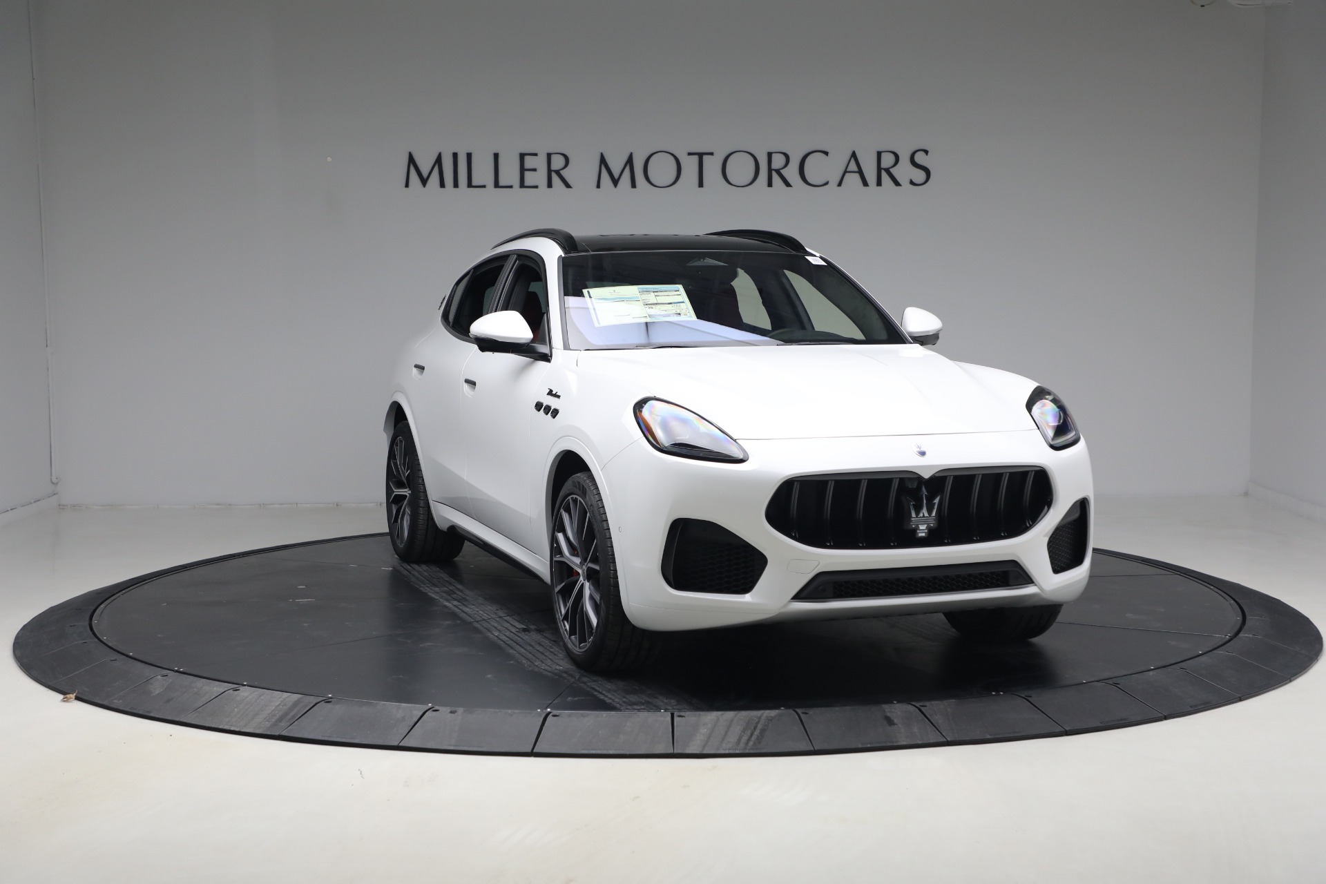New-2026-Maserati-Grecale-Modena