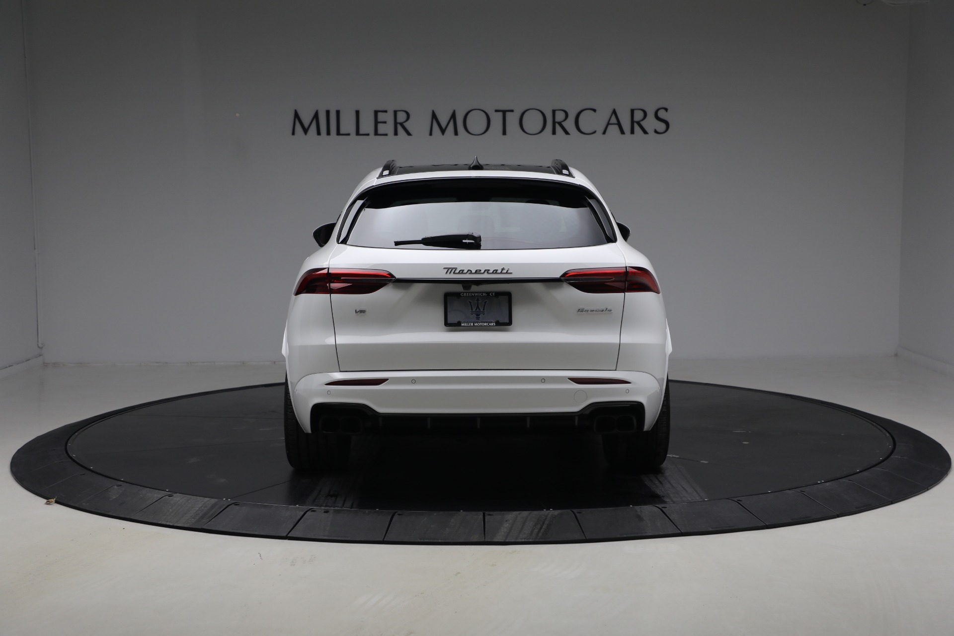 New-2026-Maserati-Grecale-Modena