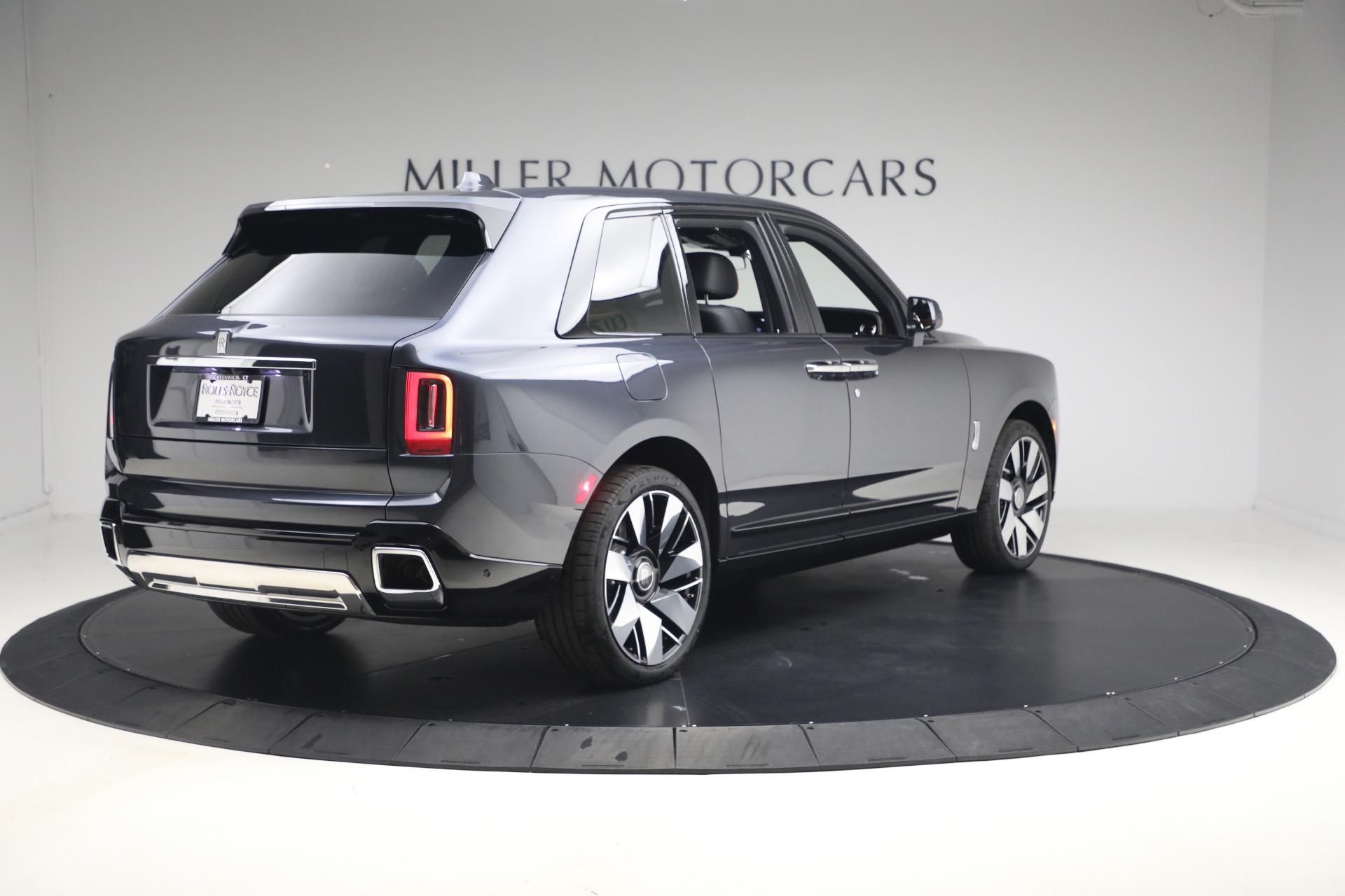 New-2026-Rolls-Royce-Cullinan