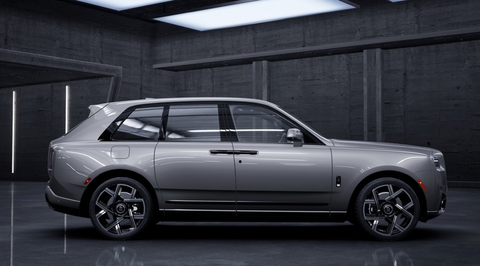 New-2026-Rolls-Royce-Black-Badge-Cullinan