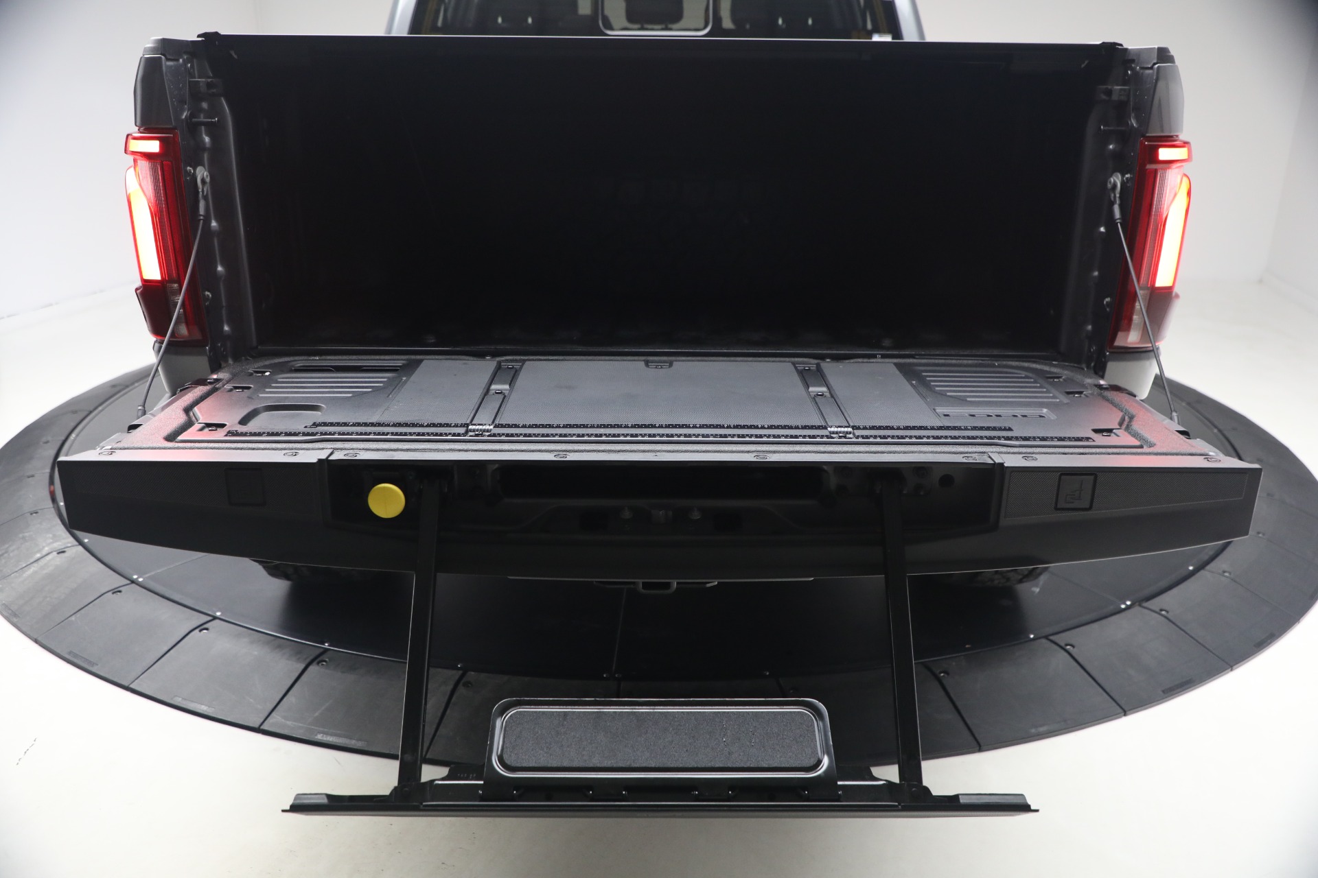 Used-2025-Ford-F-150-Raptor-R