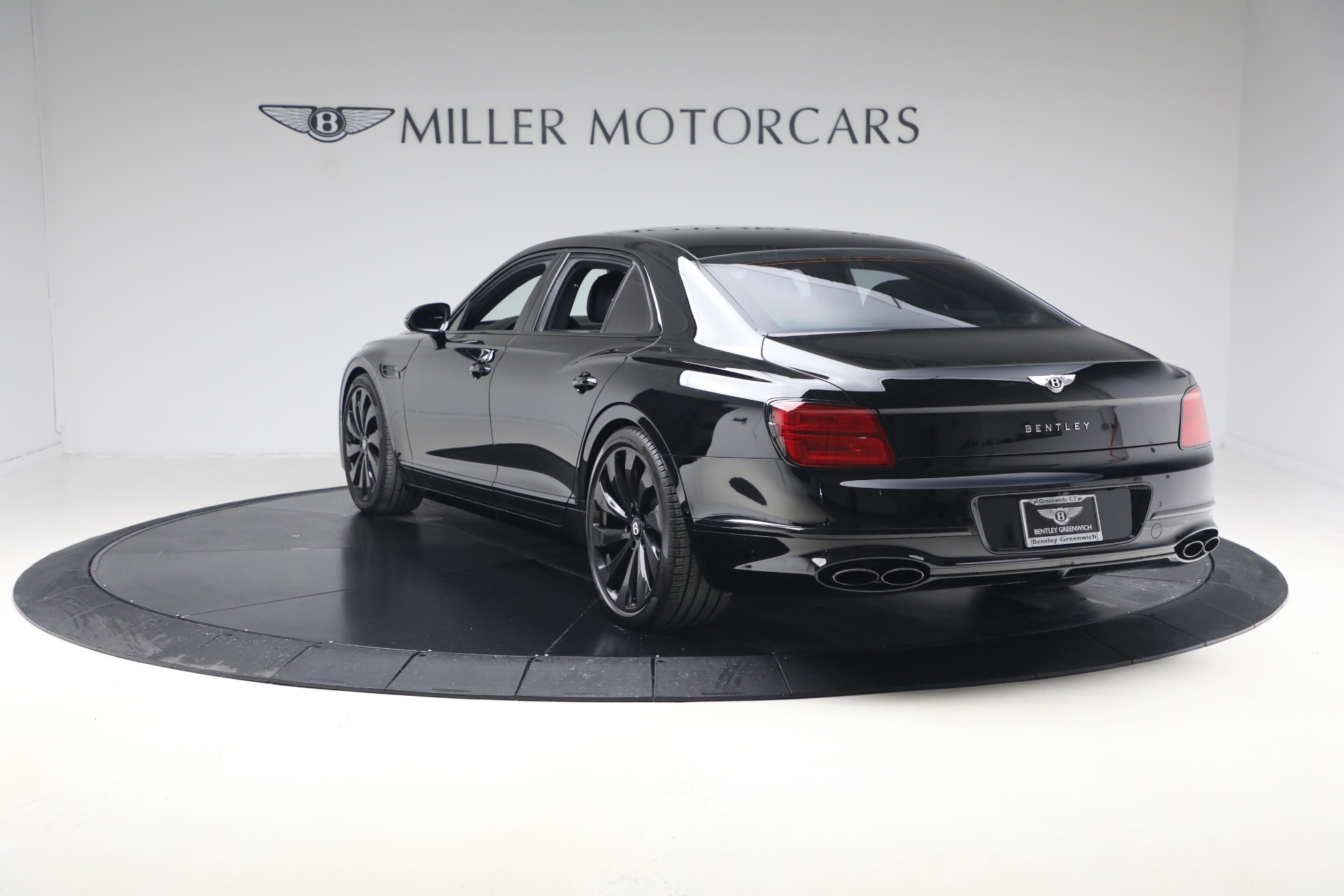 Used-2023-Bentley-Flying-Spur-V8