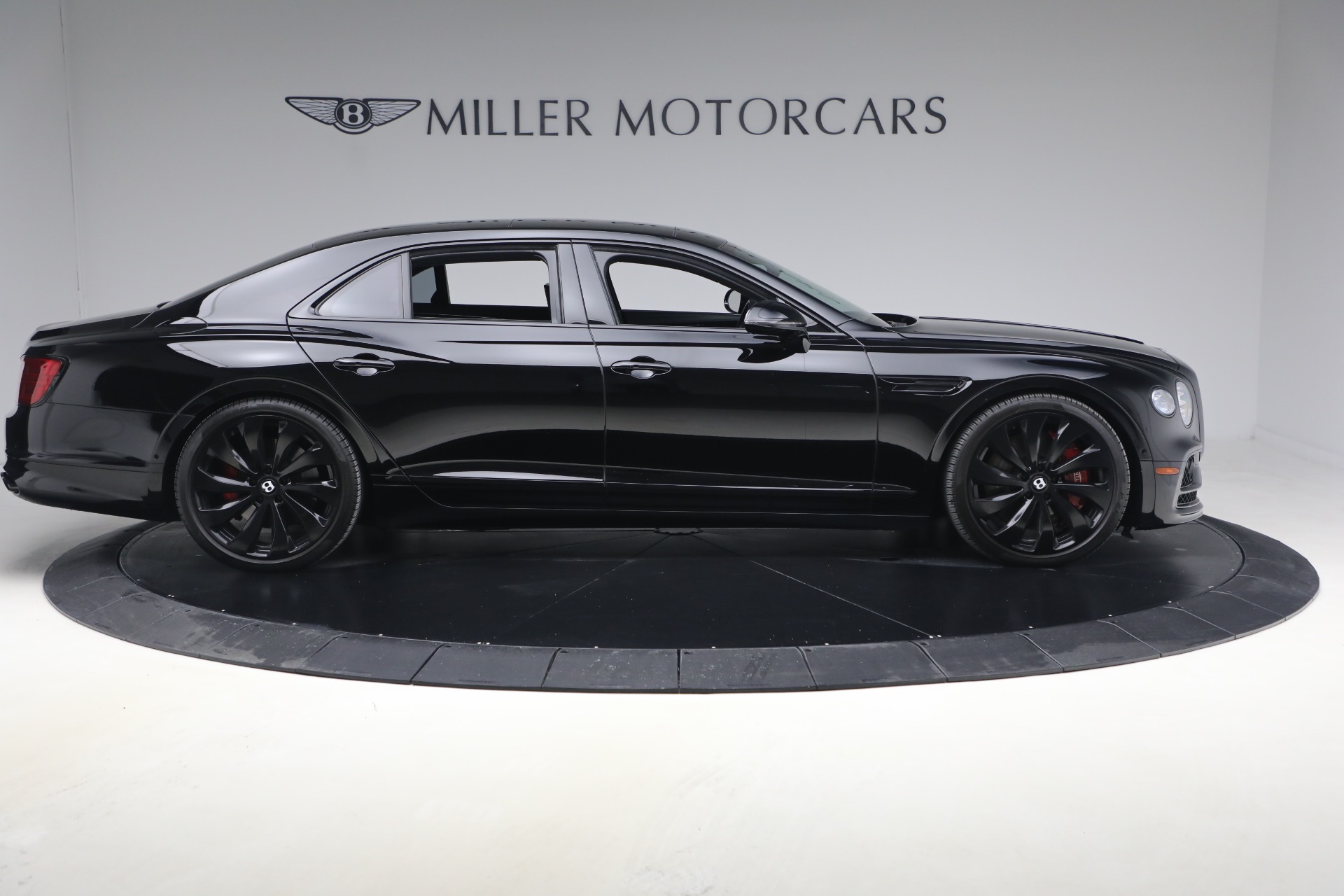Used-2023-Bentley-Flying-Spur-V8