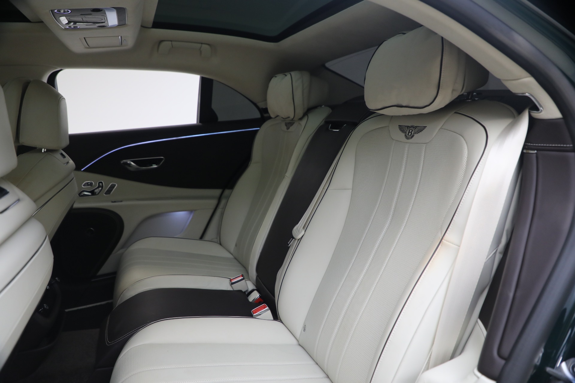 Used-2023-Bentley-Flying-Spur-Hybrid