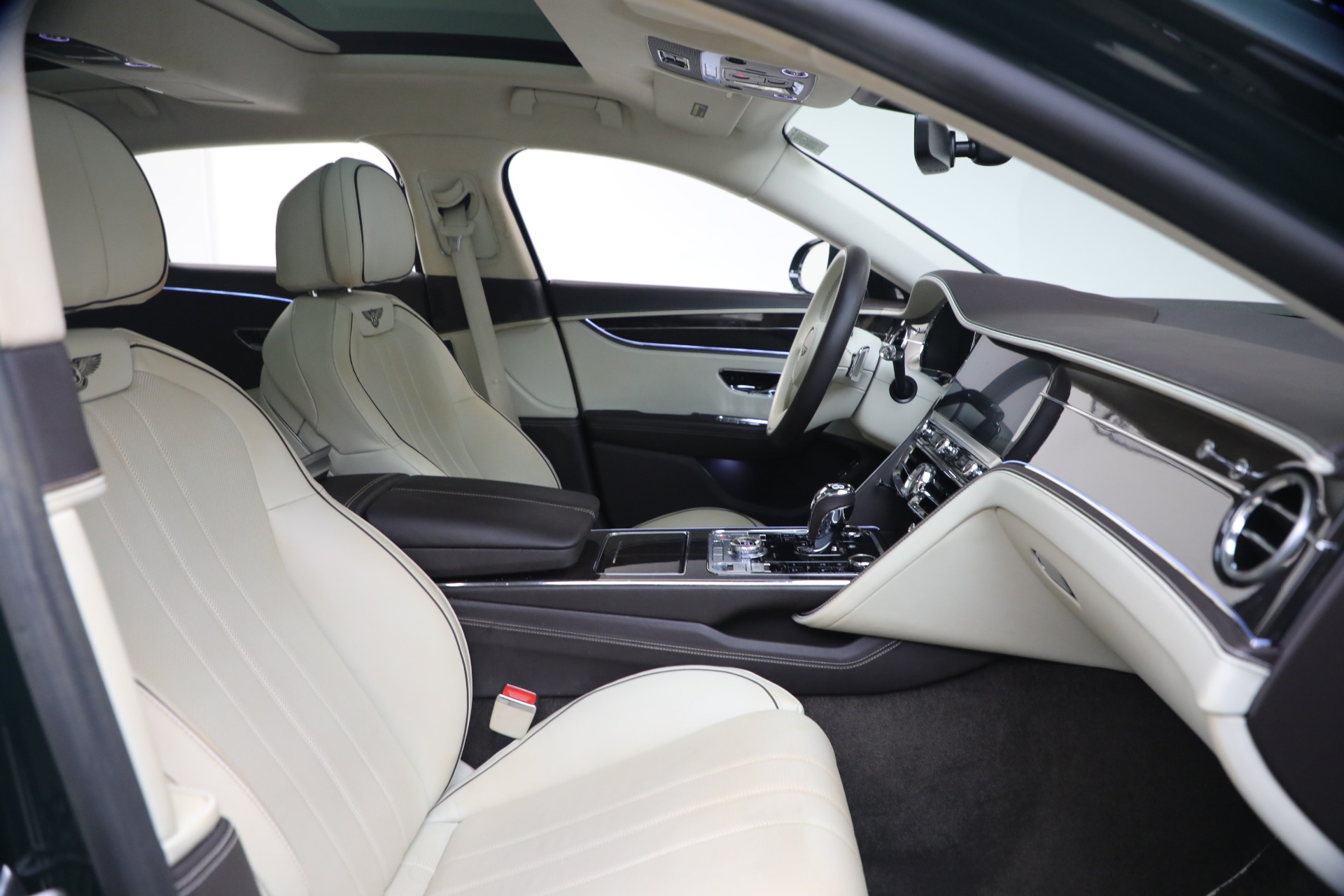 Used-2023-Bentley-Flying-Spur-Hybrid