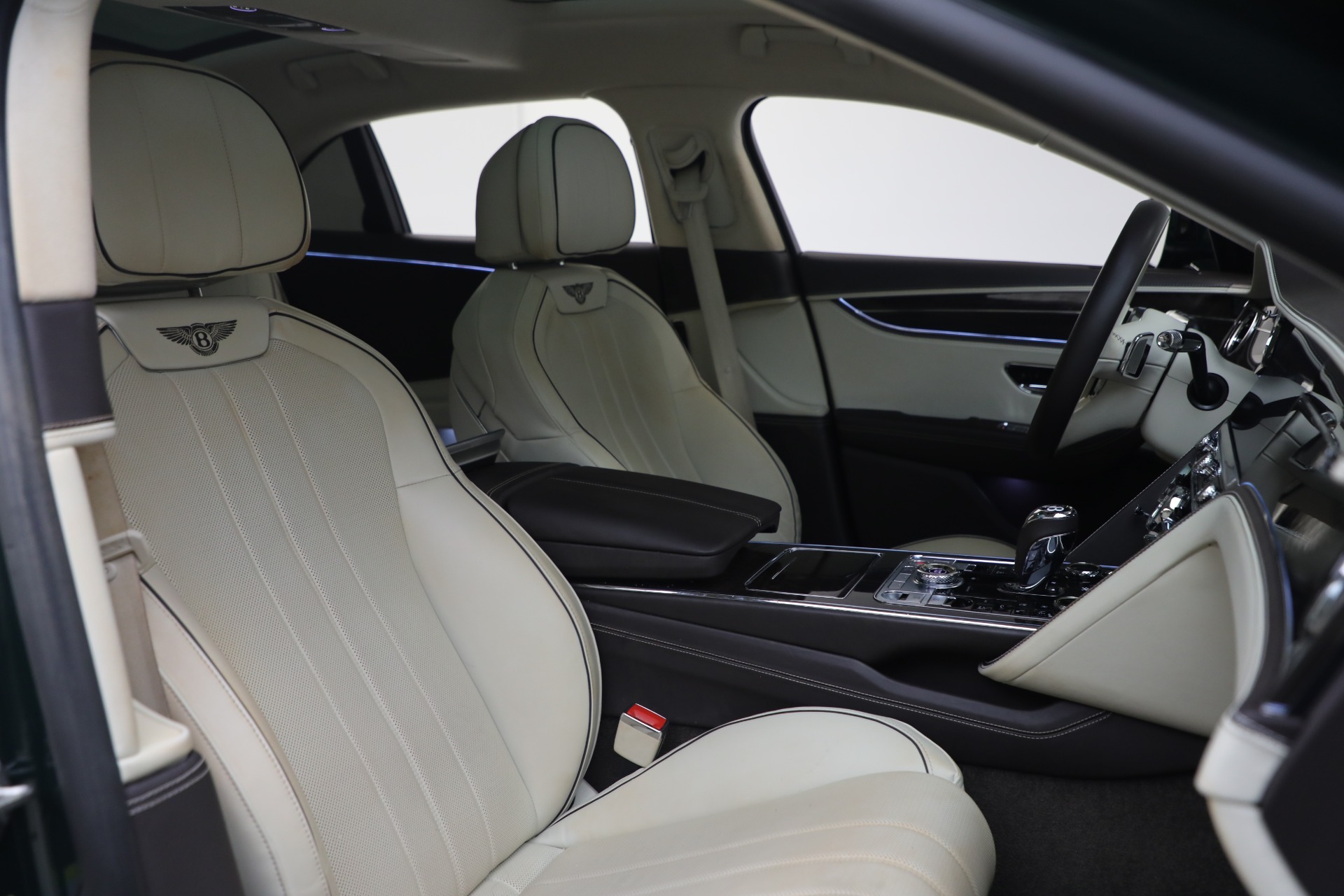 Used-2023-Bentley-Flying-Spur-Hybrid