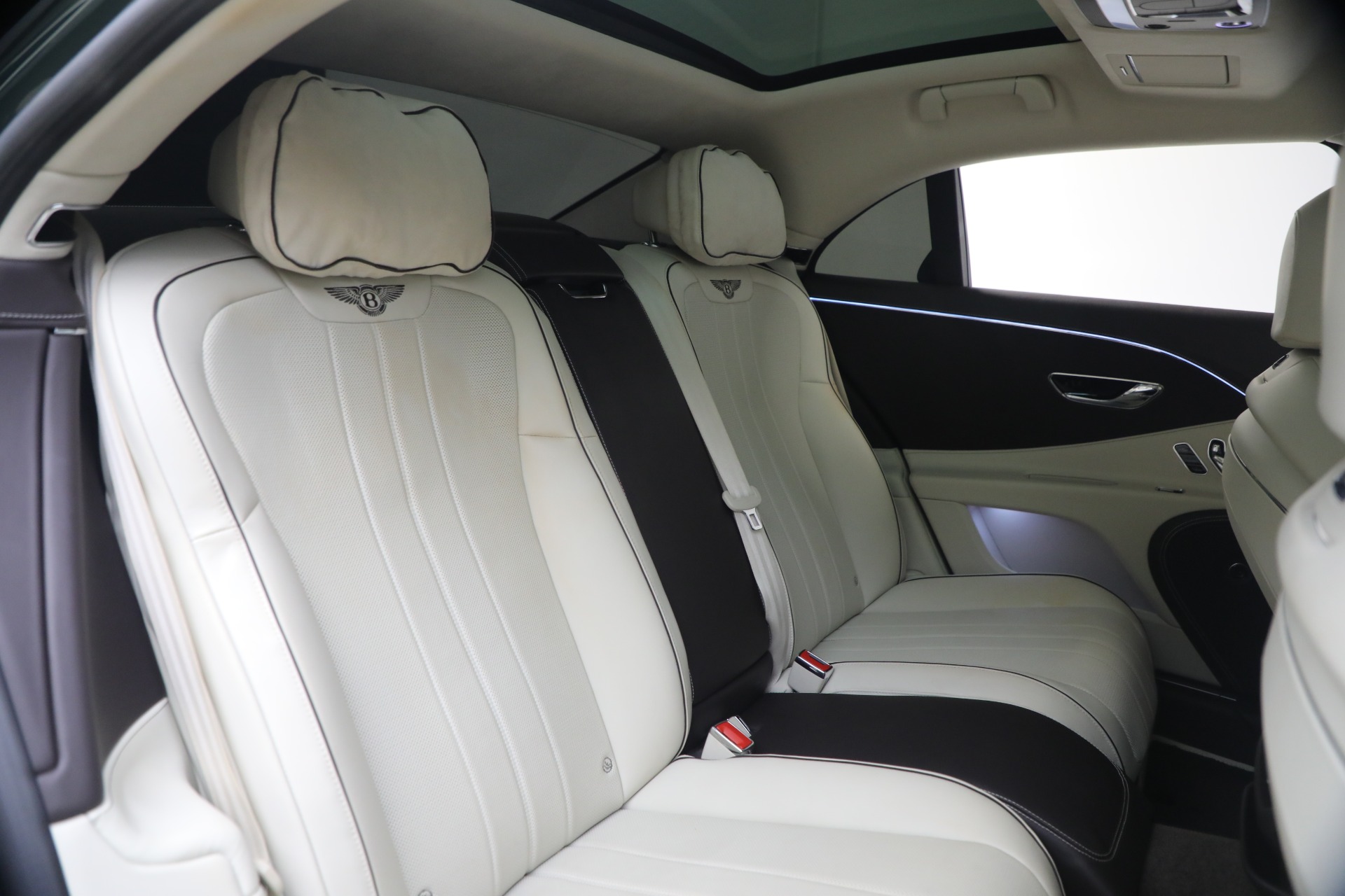 Used-2023-Bentley-Flying-Spur-Hybrid