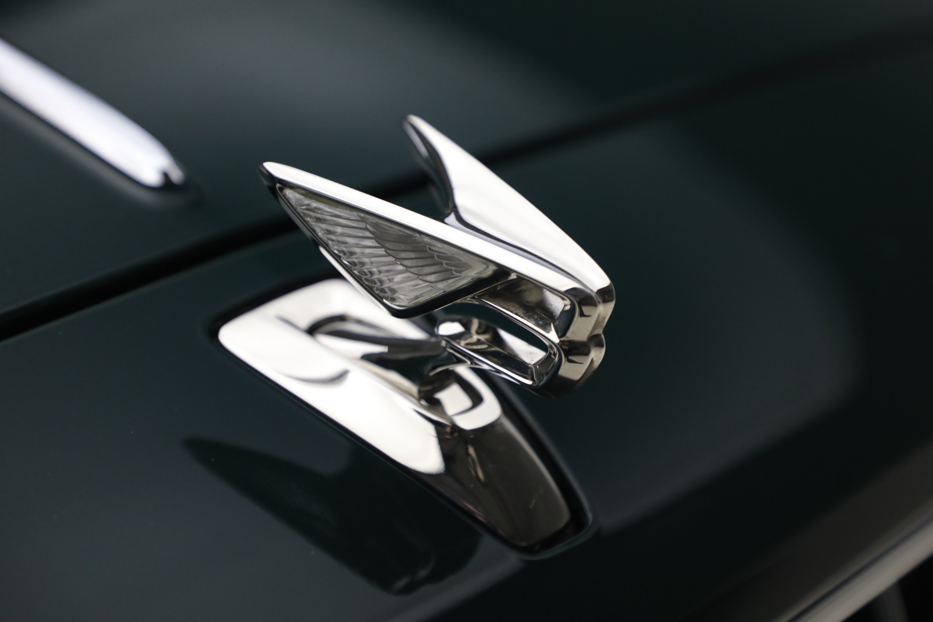 Used-2023-Bentley-Flying-Spur-Hybrid
