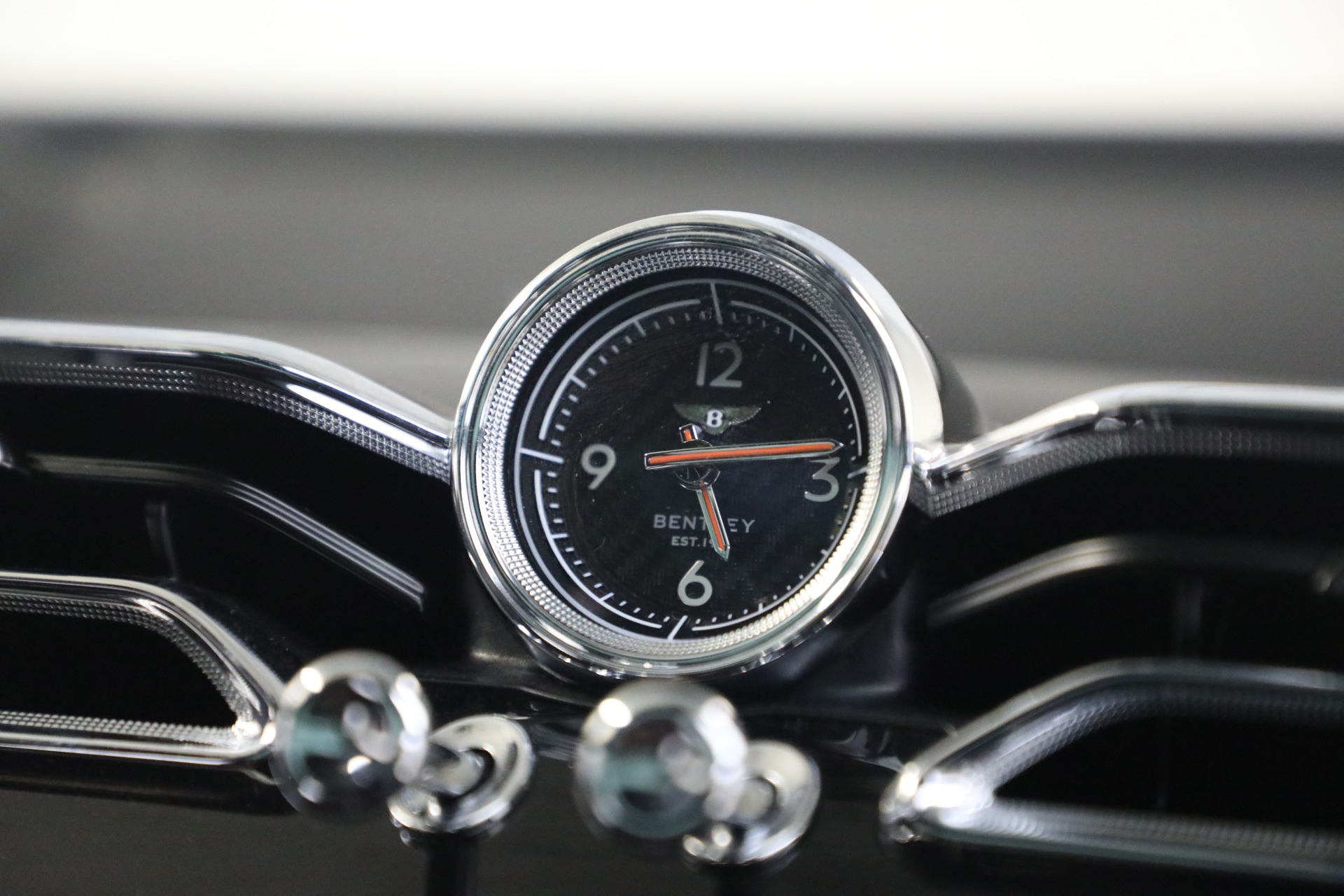 Used-2021-Bentley-Bentayga-V8
