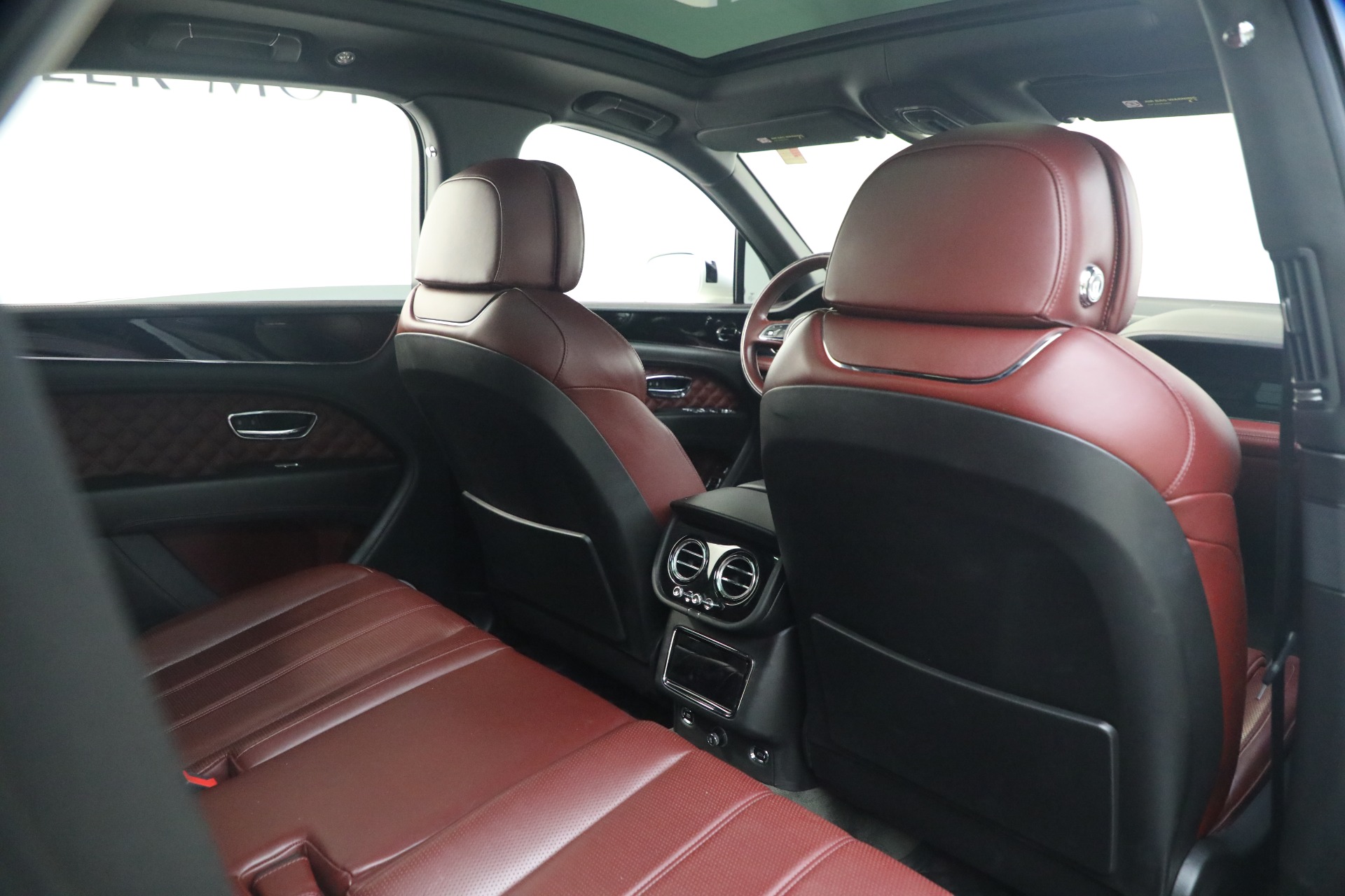 Used-2021-Bentley-Bentayga-V8