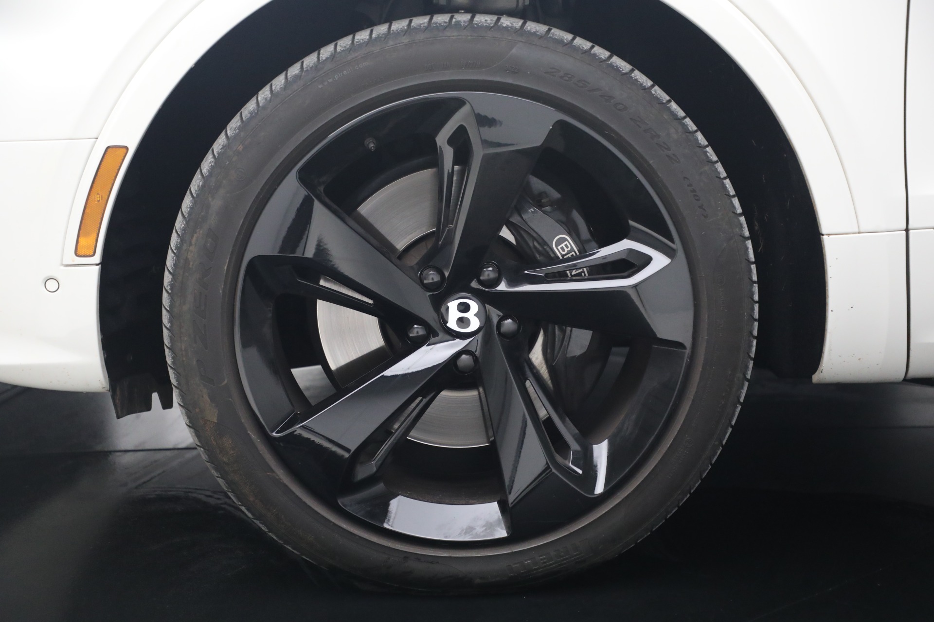 Used-2021-Bentley-Bentayga-V8