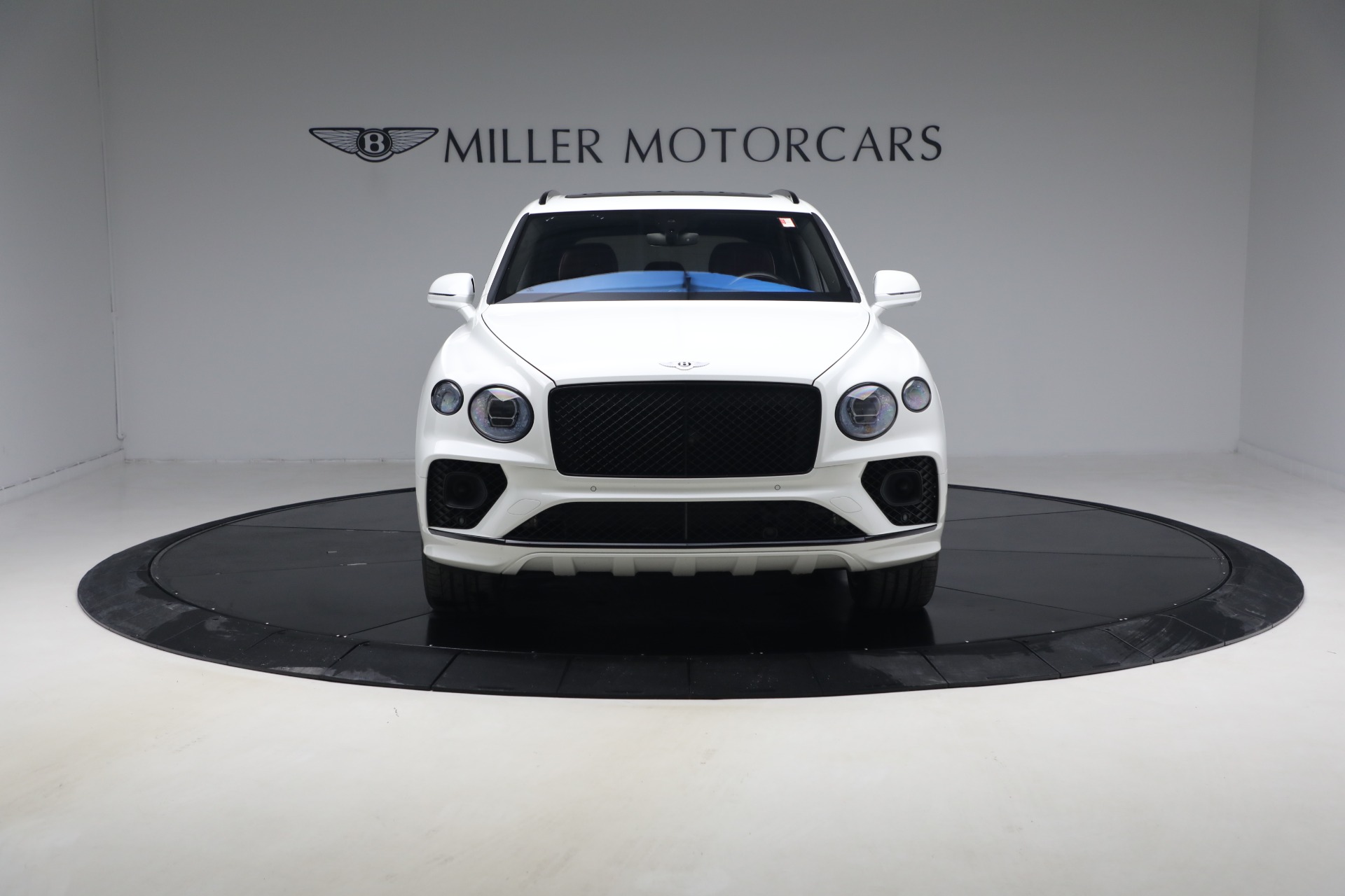 Used-2021-Bentley-Bentayga-V8