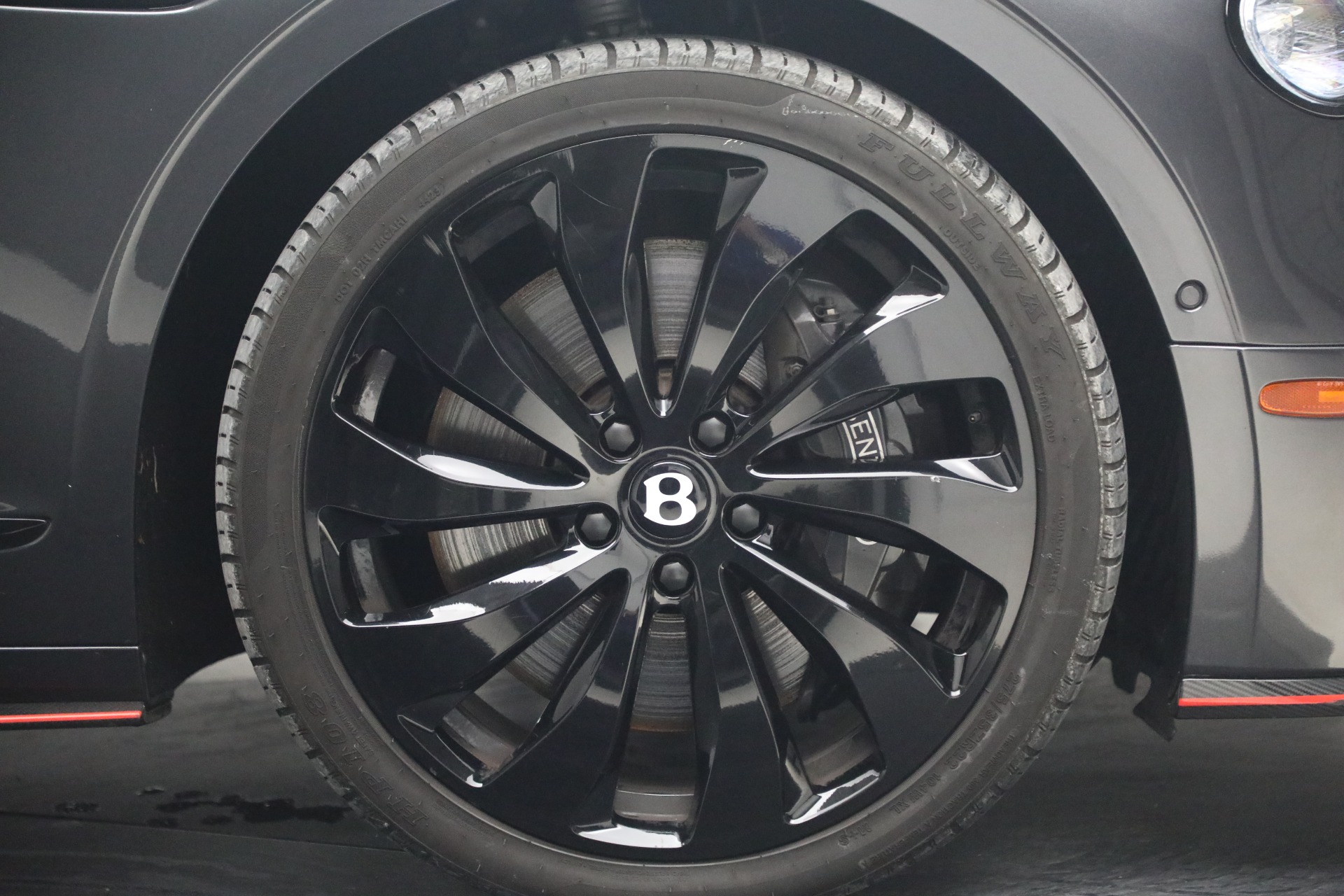 Used-2022-Bentley-Flying-Spur-V8
