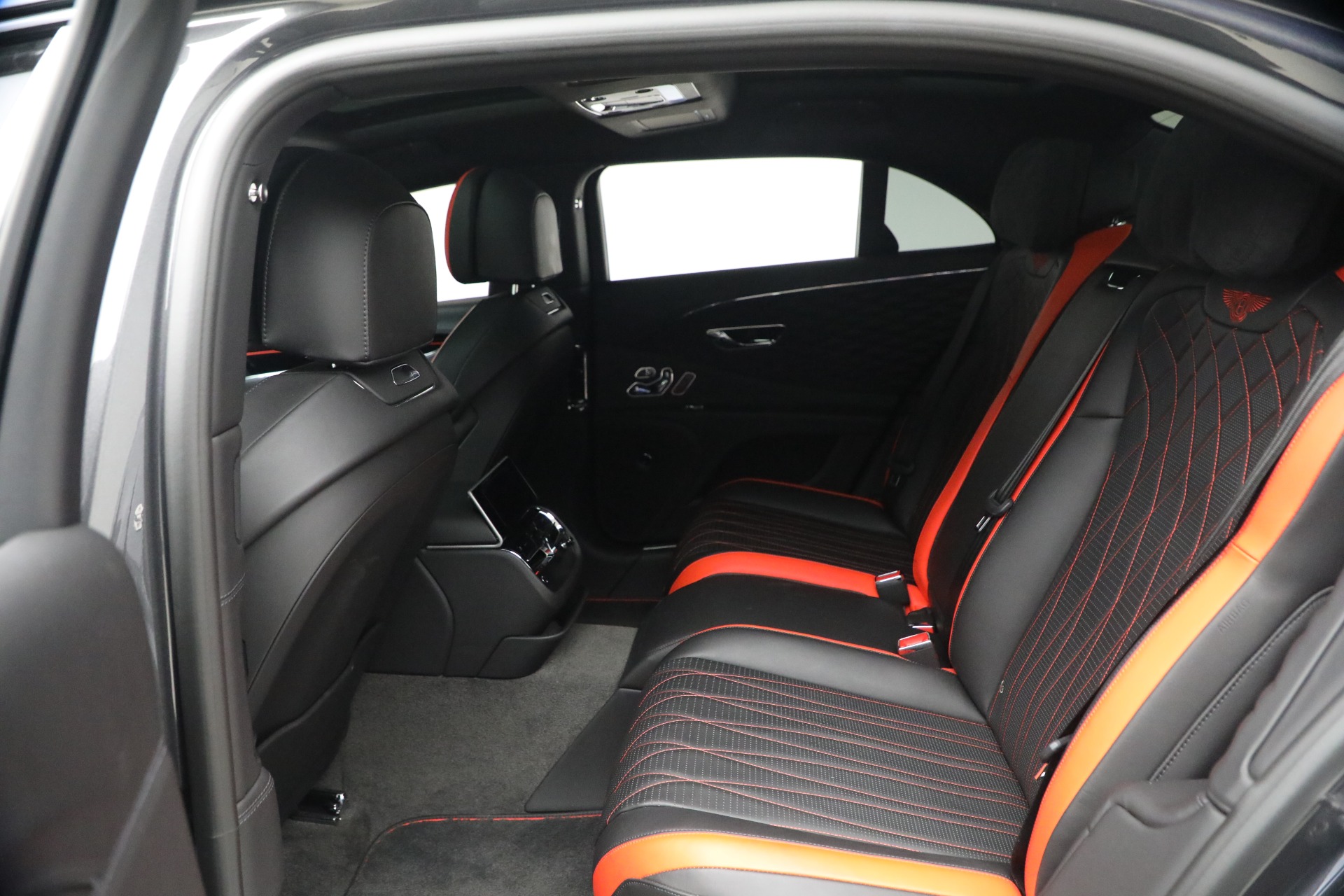 Used-2022-Bentley-Flying-Spur-V8