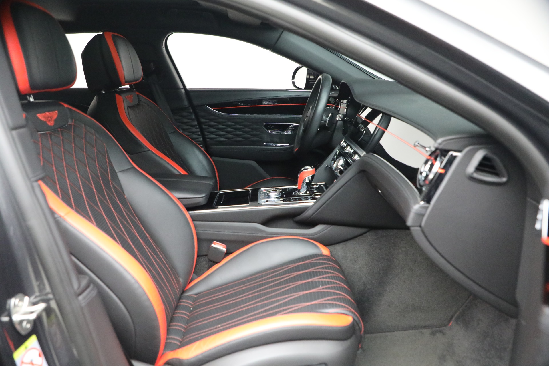 Used-2022-Bentley-Flying-Spur-V8