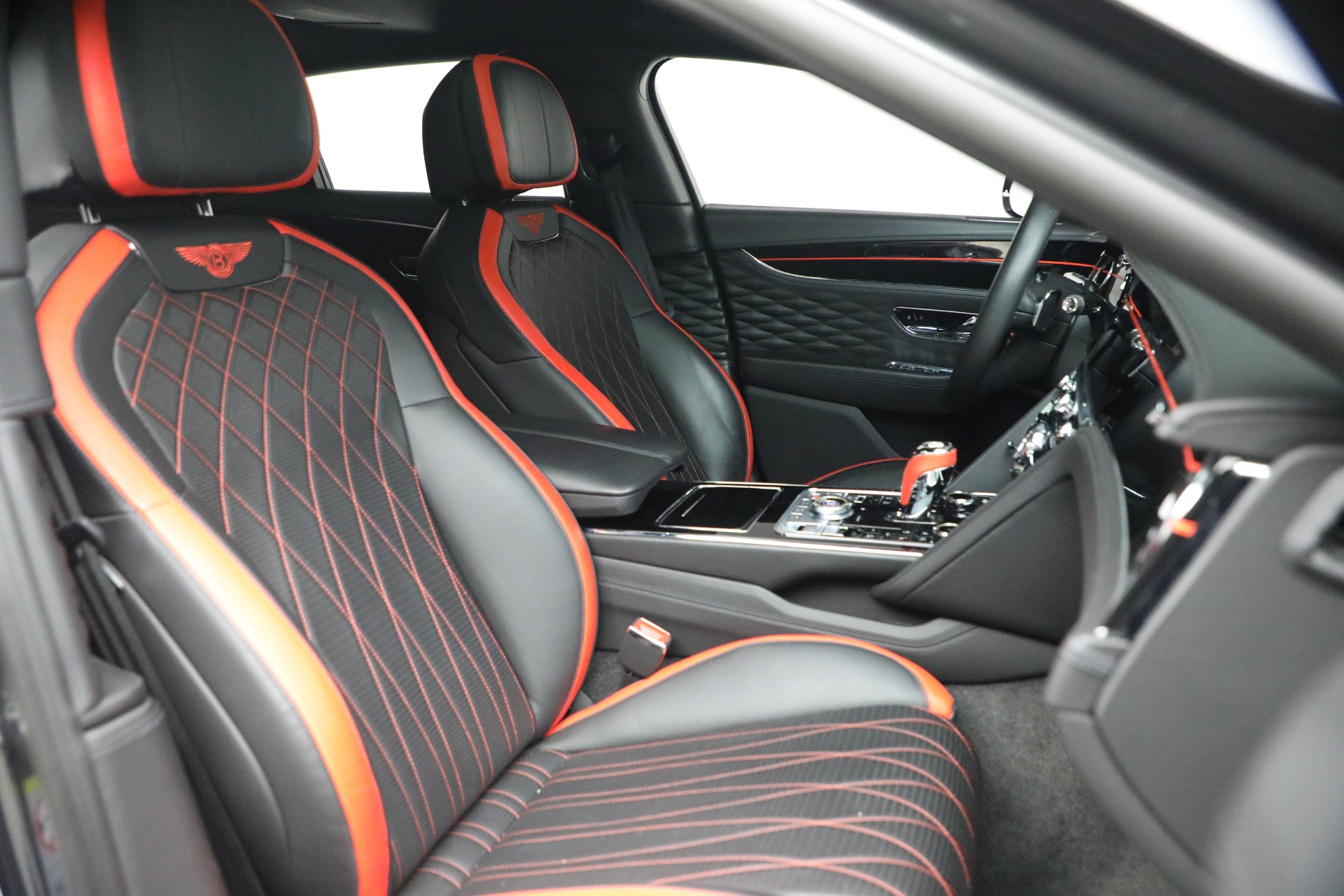 Used-2022-Bentley-Flying-Spur-V8