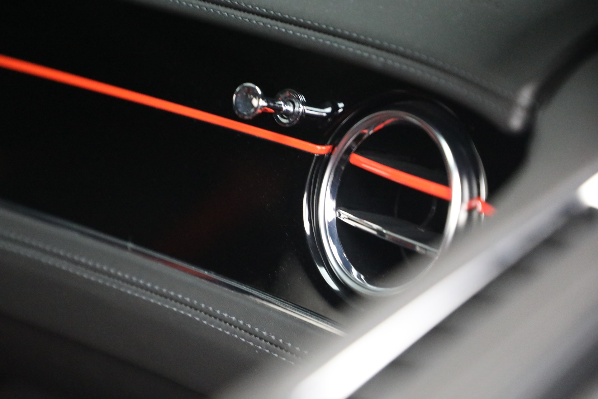Used-2022-Bentley-Flying-Spur-V8