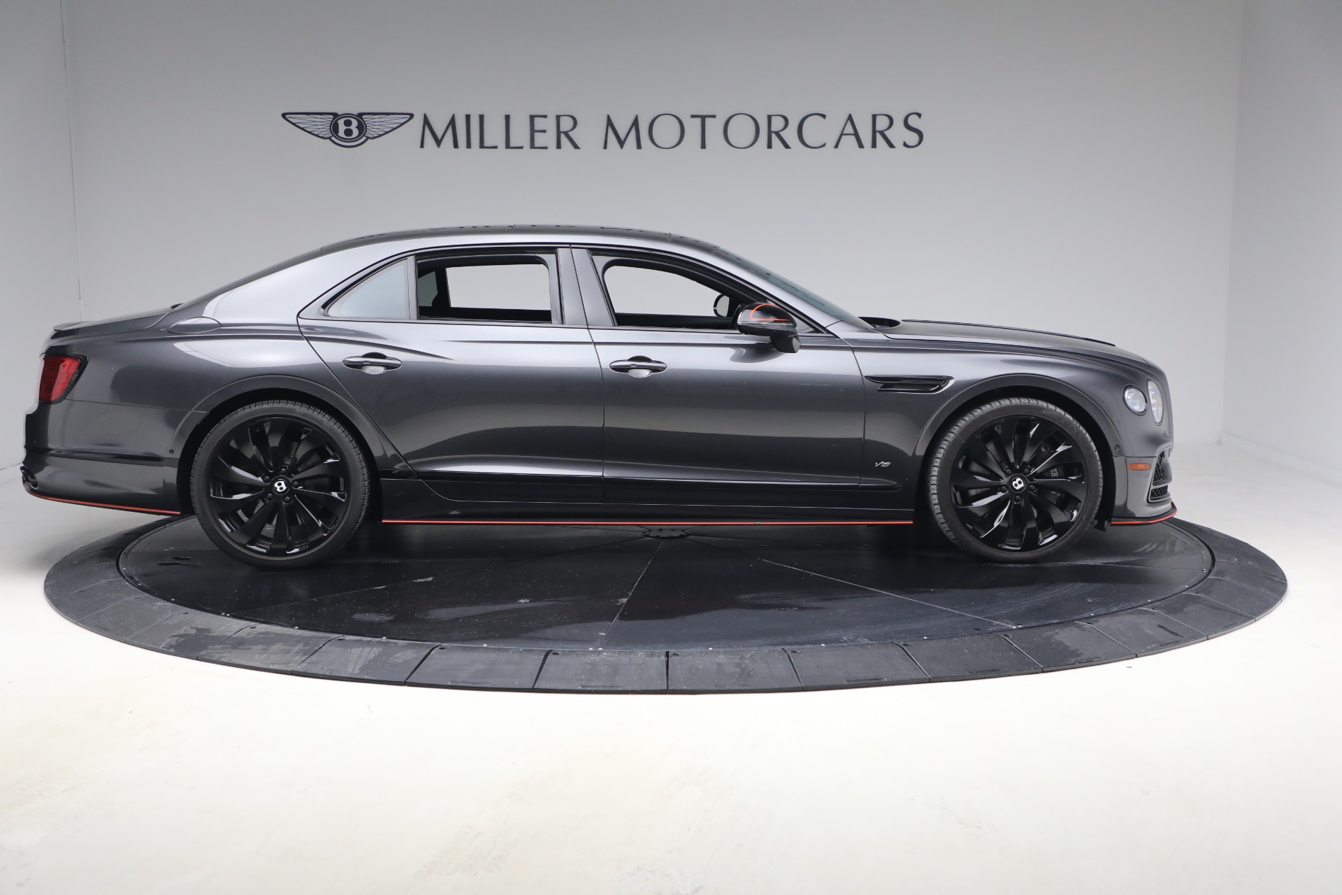 Used-2022-Bentley-Flying-Spur-V8