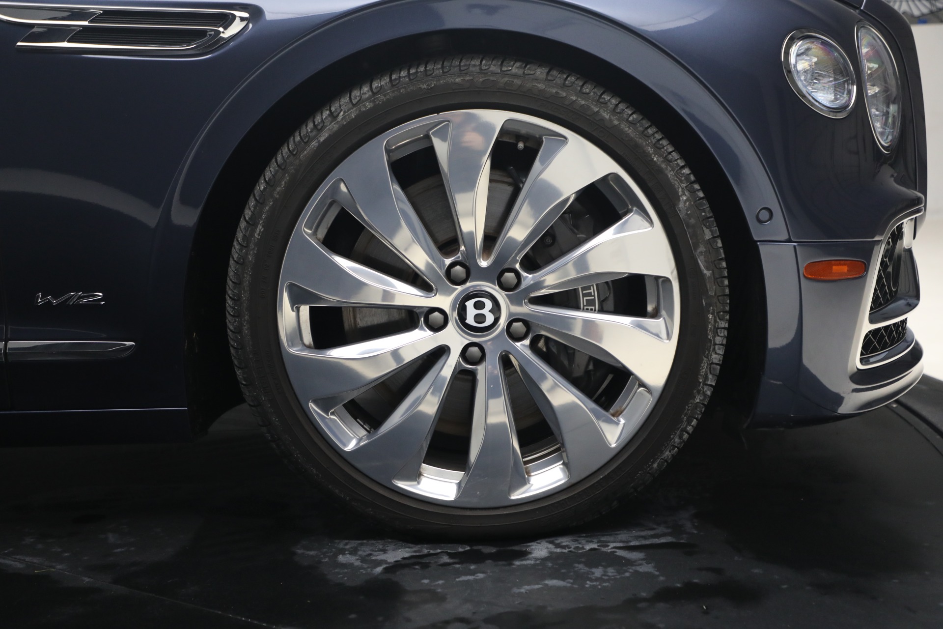 Used-2020-Bentley-Flying-Spur-W12