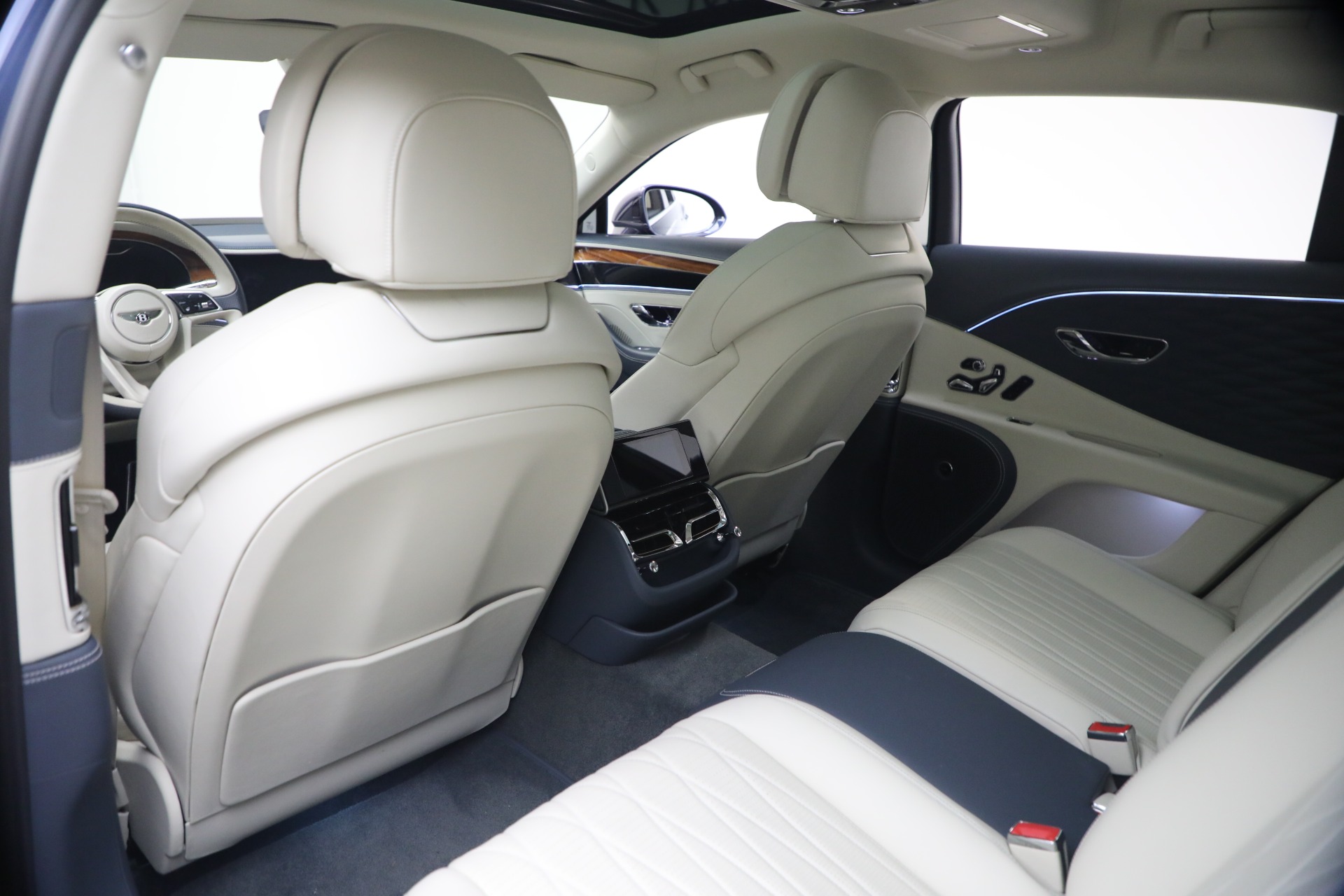 Used-2020-Bentley-Flying-Spur-W12