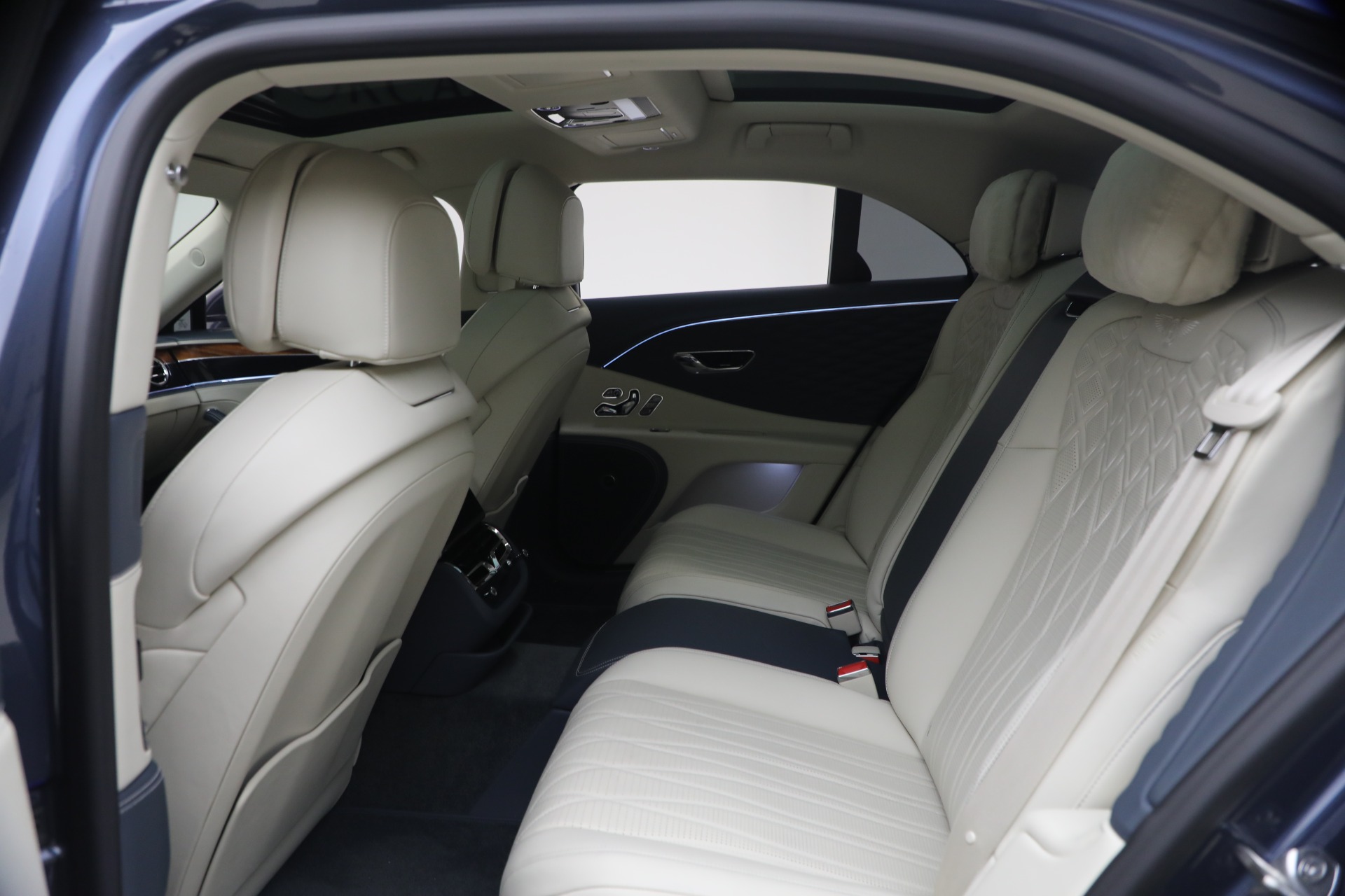 Used-2020-Bentley-Flying-Spur-W12