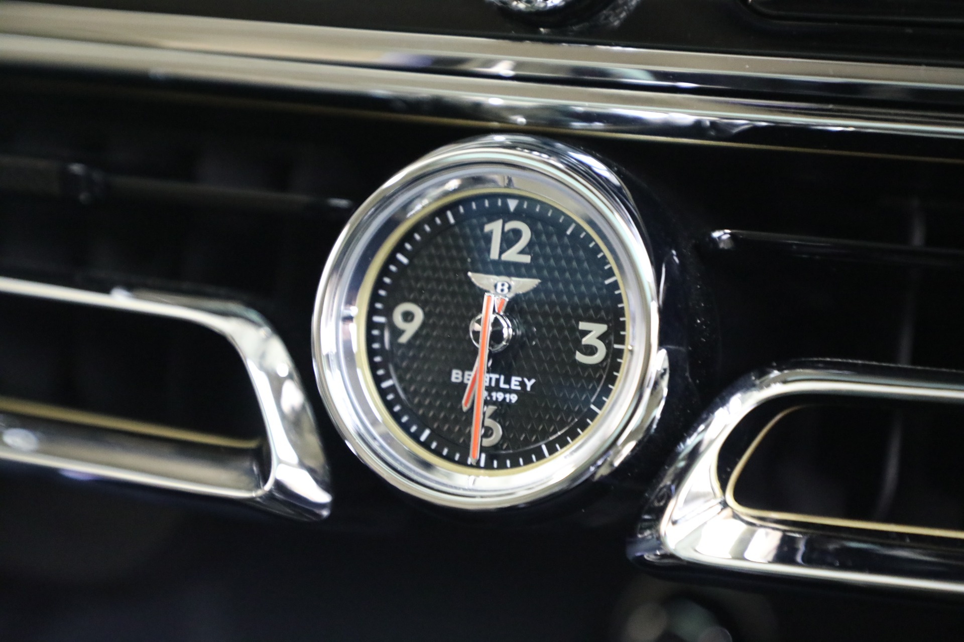 Used-2020-Bentley-Flying-Spur-W12