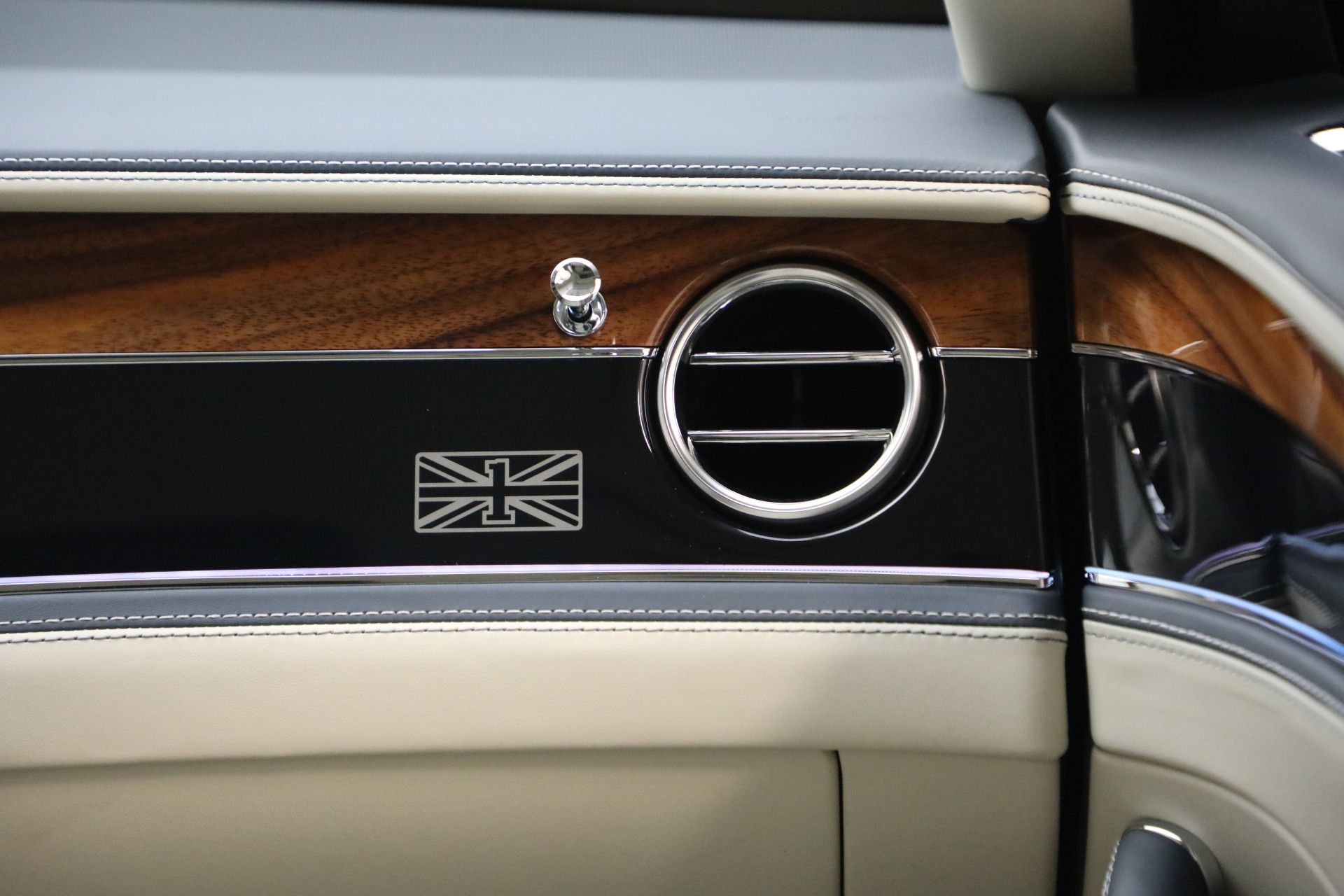 Used-2020-Bentley-Flying-Spur-W12