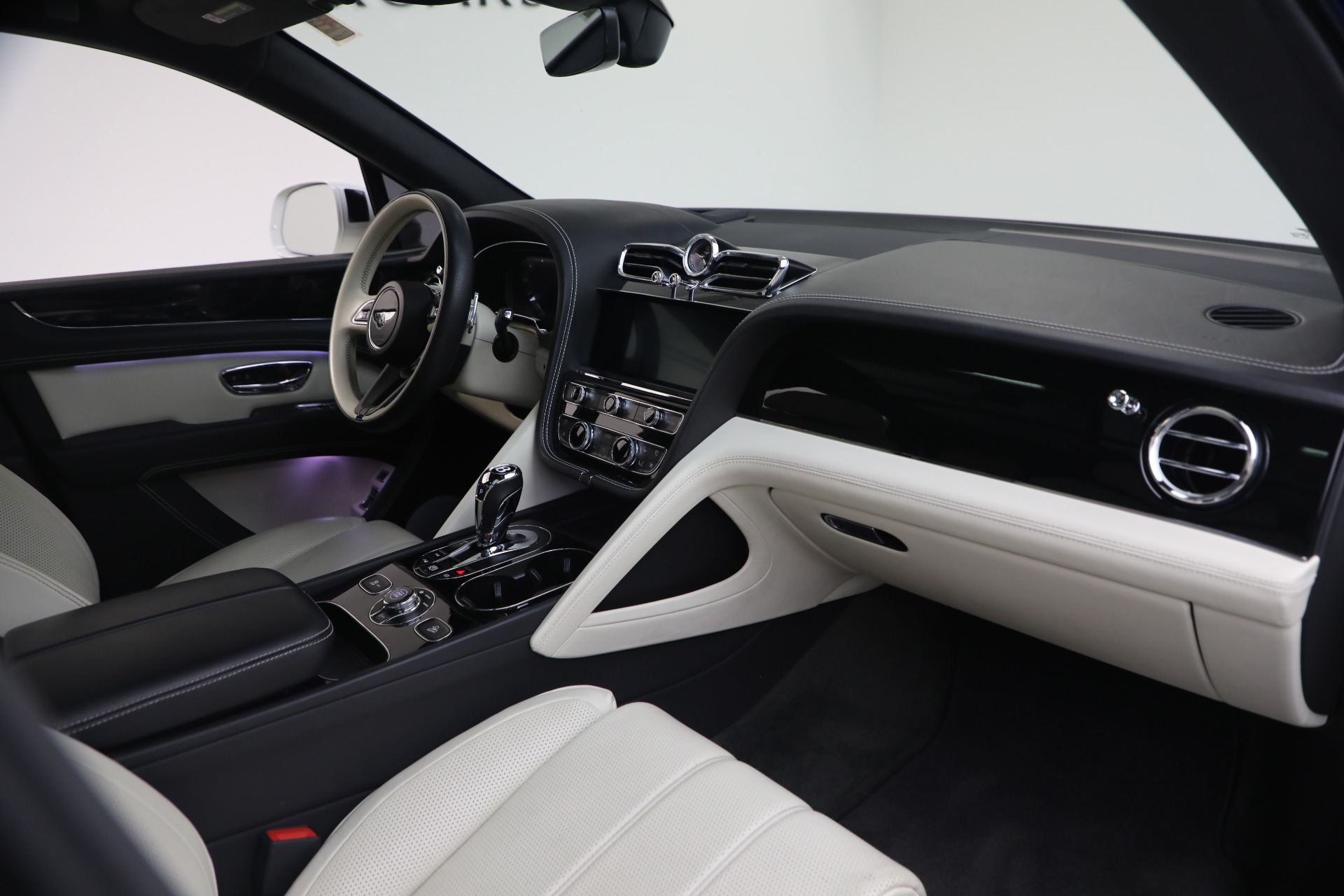 Used-2023-Bentley-Bentayga-V8