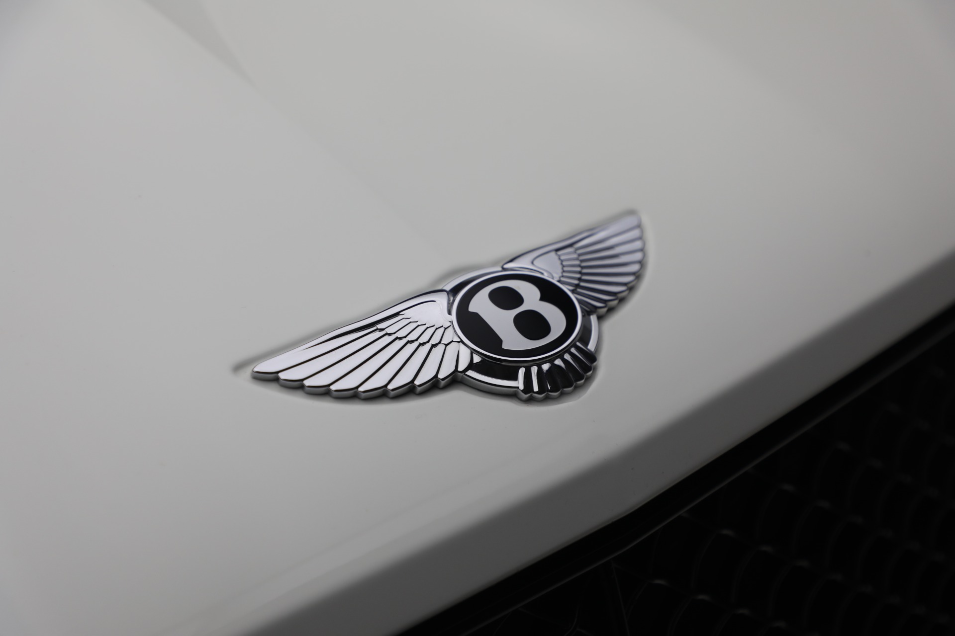 Used-2023-Bentley-Bentayga-V8