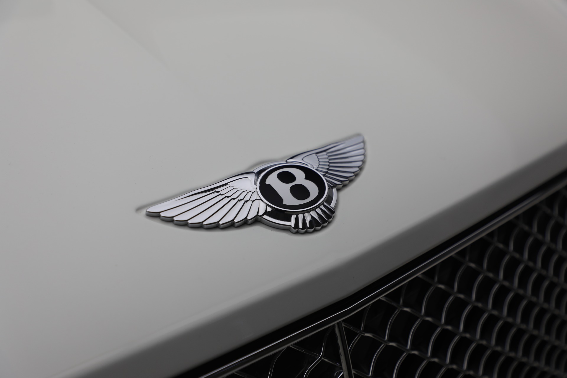 Used-2023-Bentley-Bentayga-V8