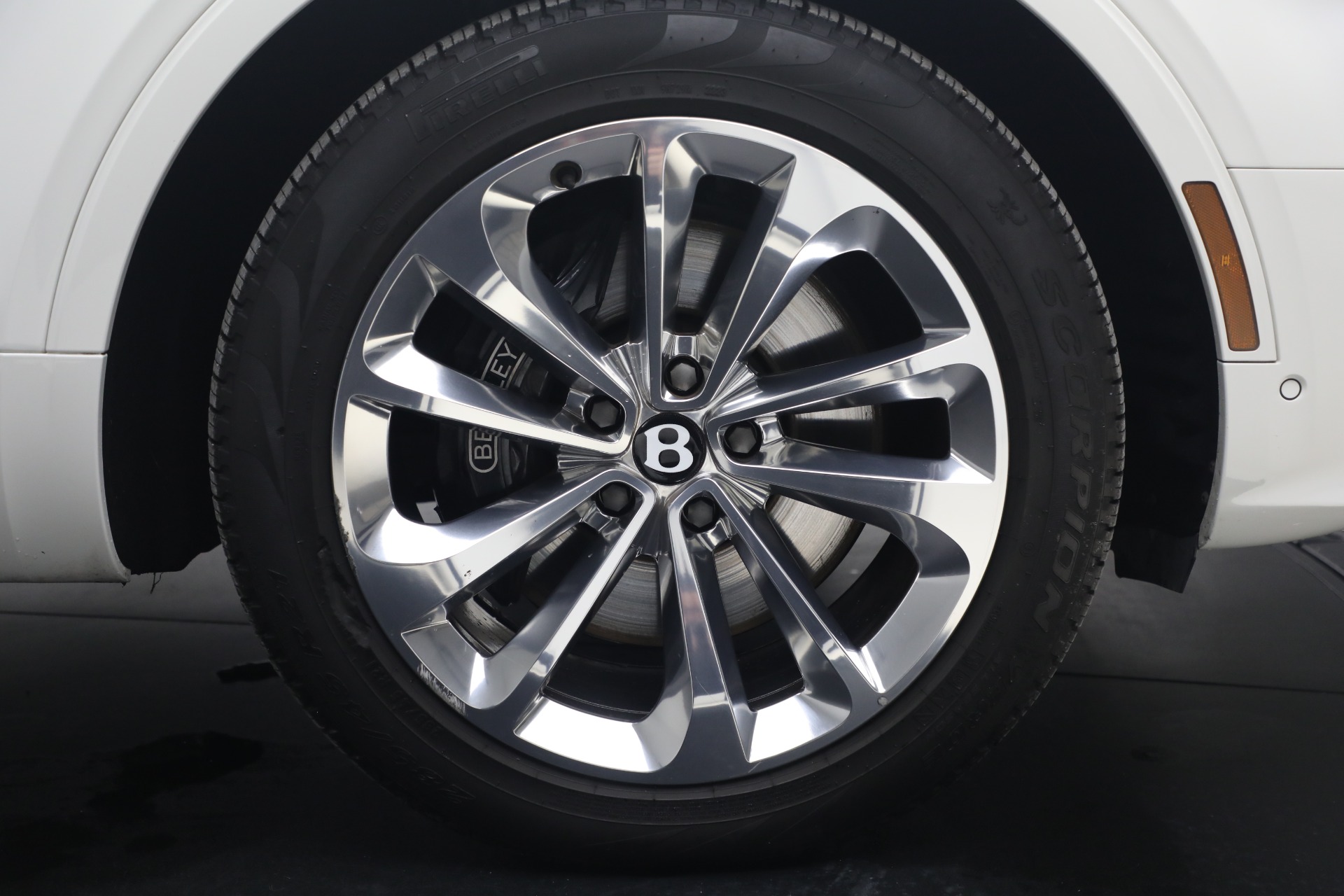Used-2023-Bentley-Bentayga-V8