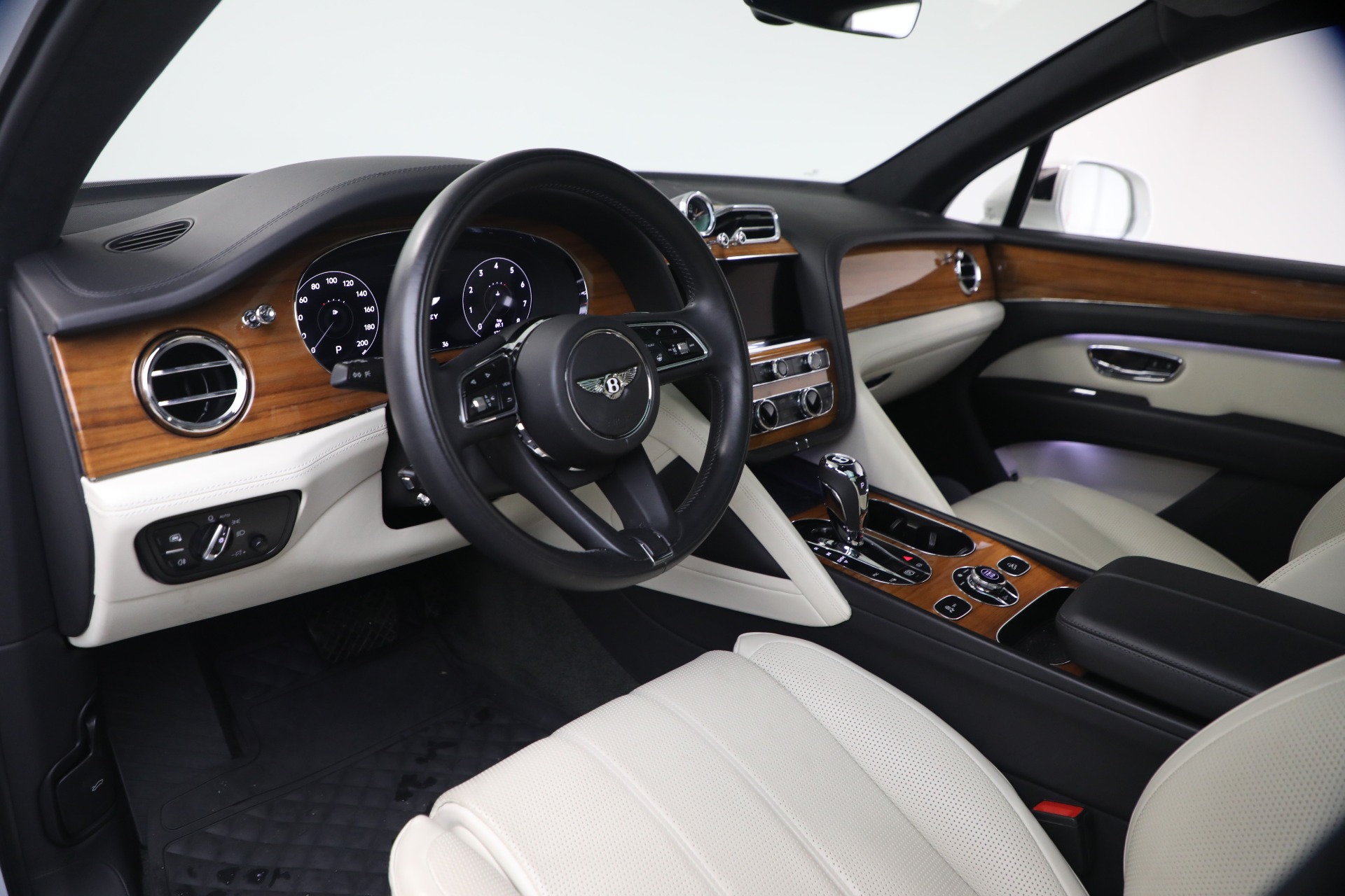 Used-2023-Bentley-Bentayga-V8
