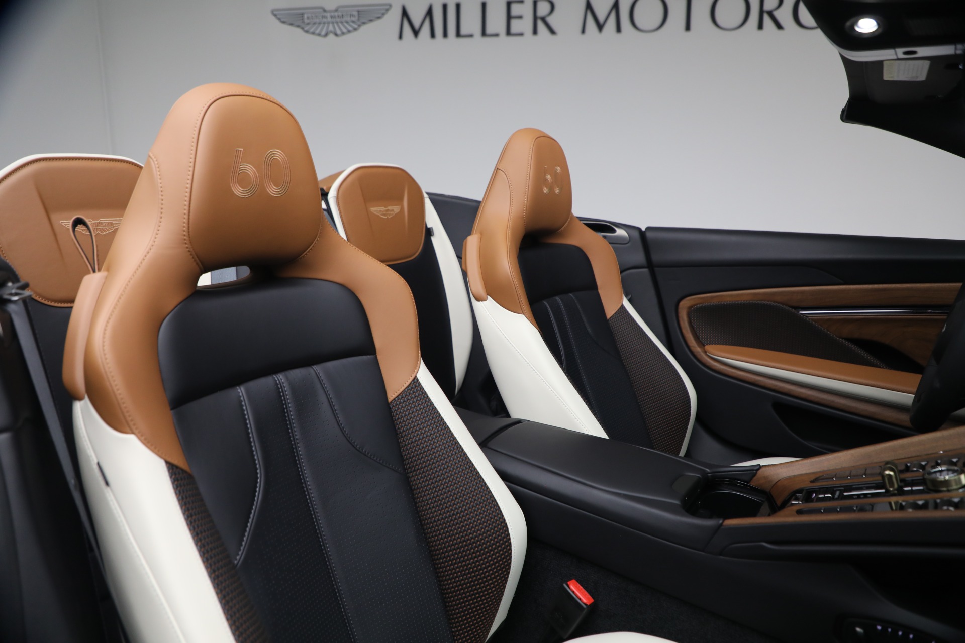 New-2026-Aston-Martin-DB12-Volante