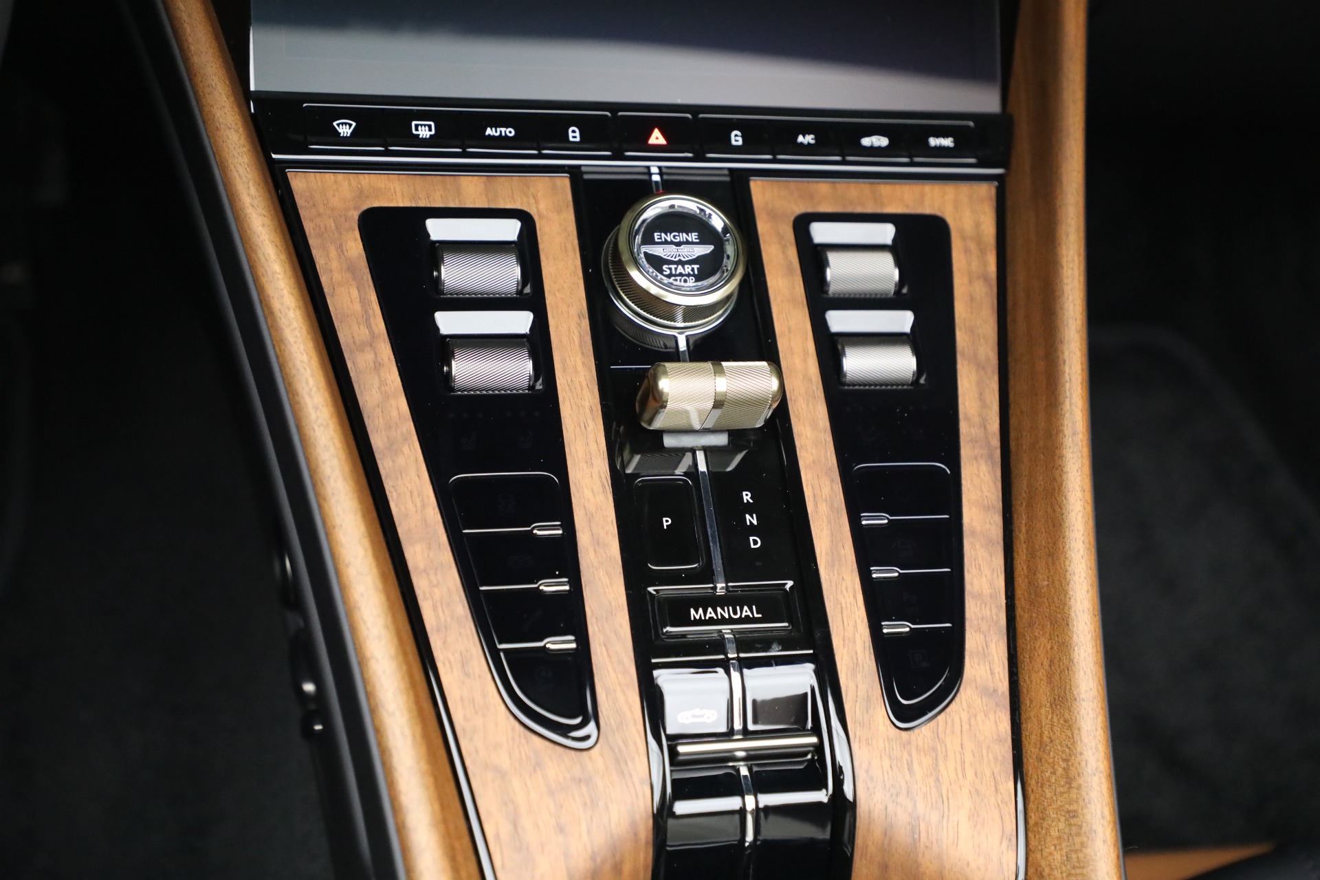 New-2026-Aston-Martin-DB12-Volante