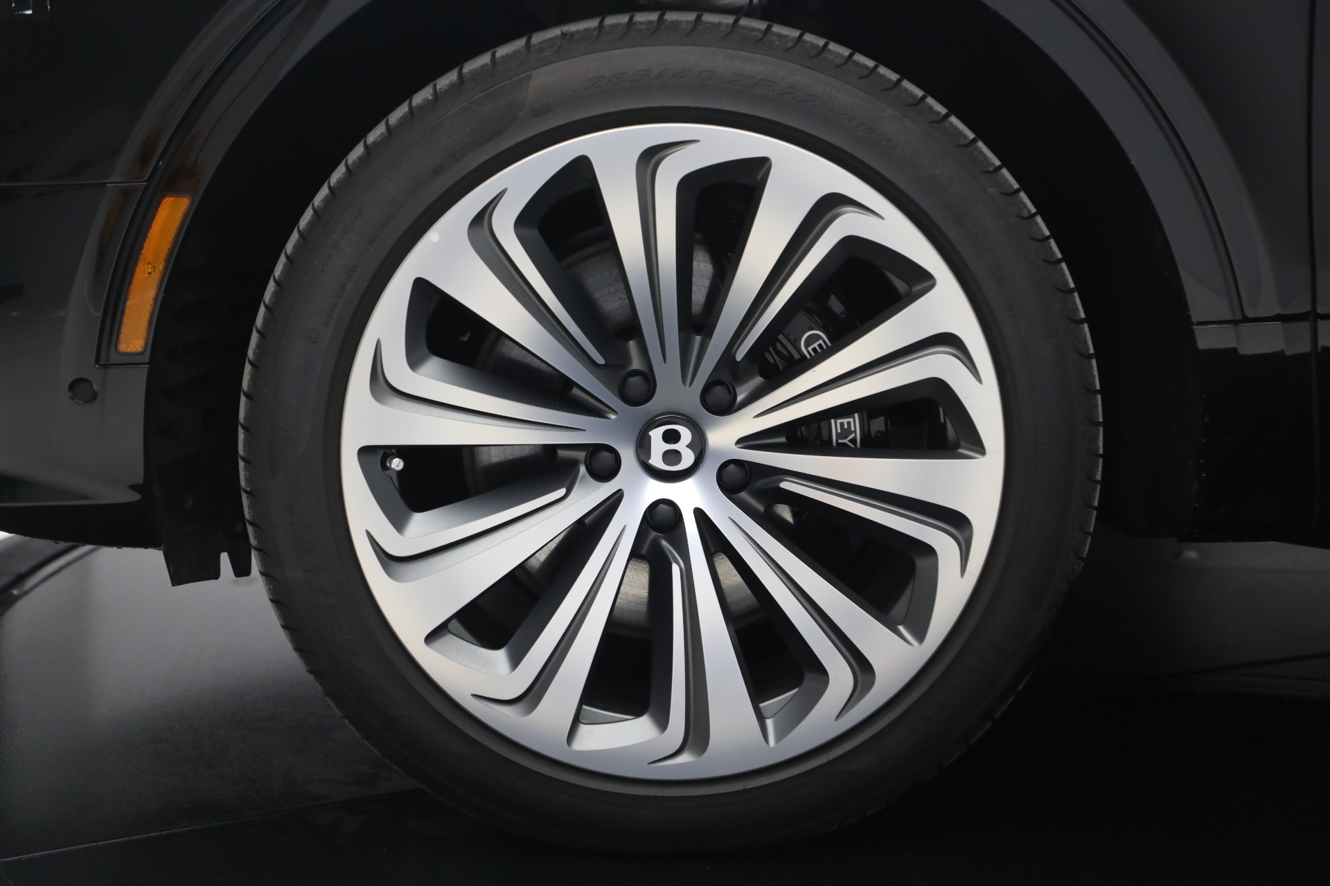 New-2025-Bentley-Bentayga-V8