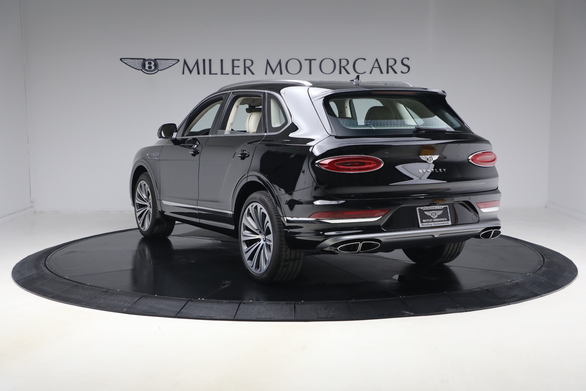 New-2025-Bentley-Bentayga-V8
