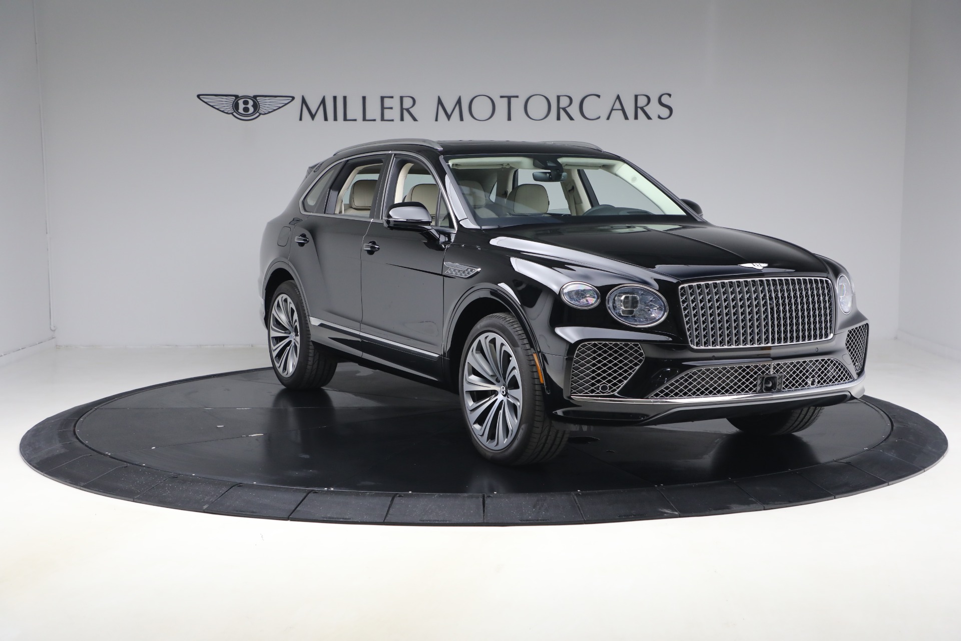New-2025-Bentley-Bentayga-V8