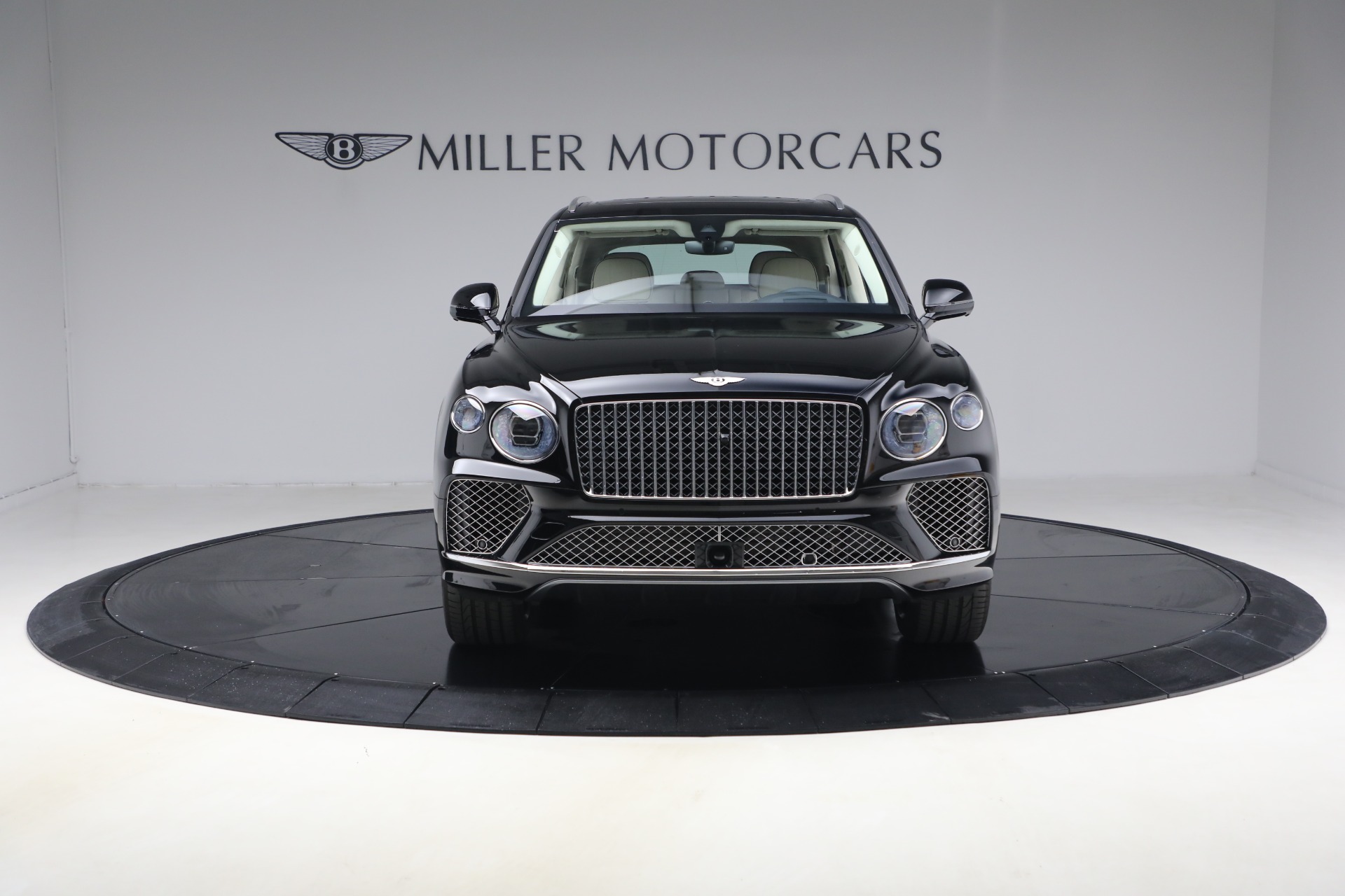 New-2025-Bentley-Bentayga-V8