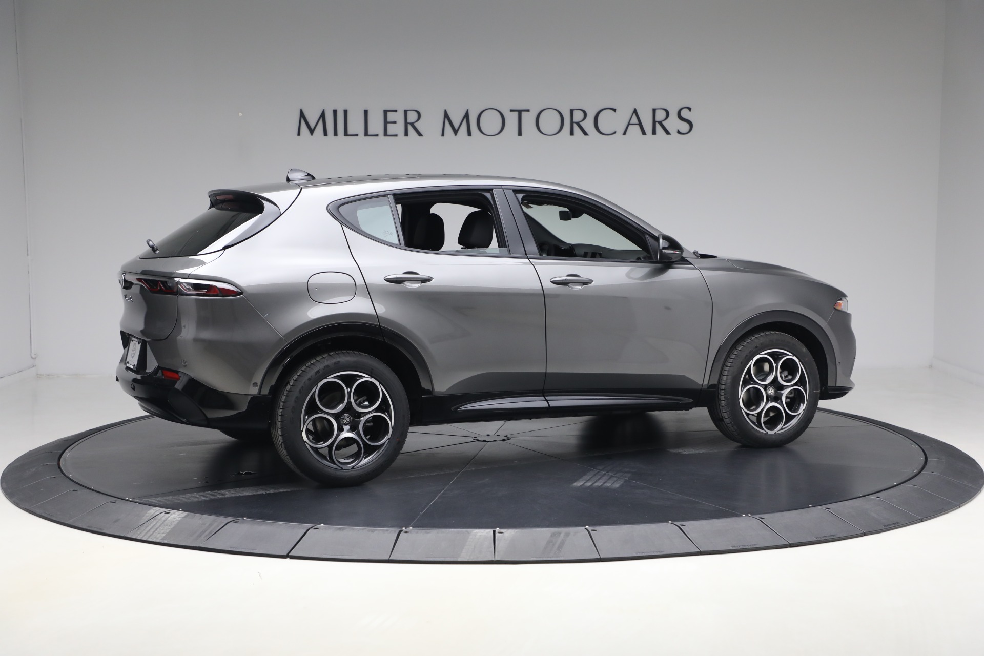 New-2026-Alfa-Romeo-Tonale-Sprint