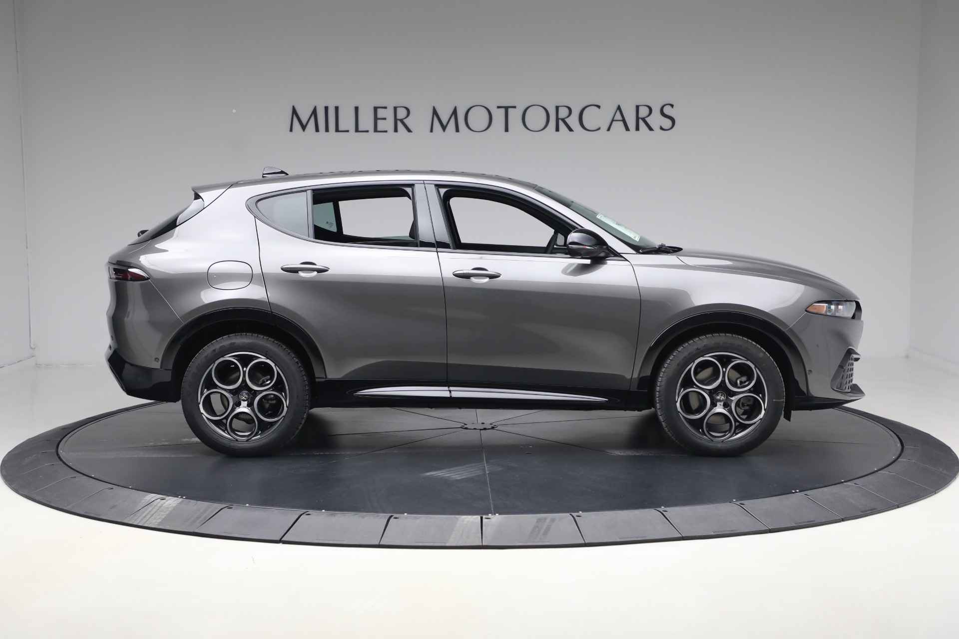 New-2026-Alfa-Romeo-Tonale-Sprint