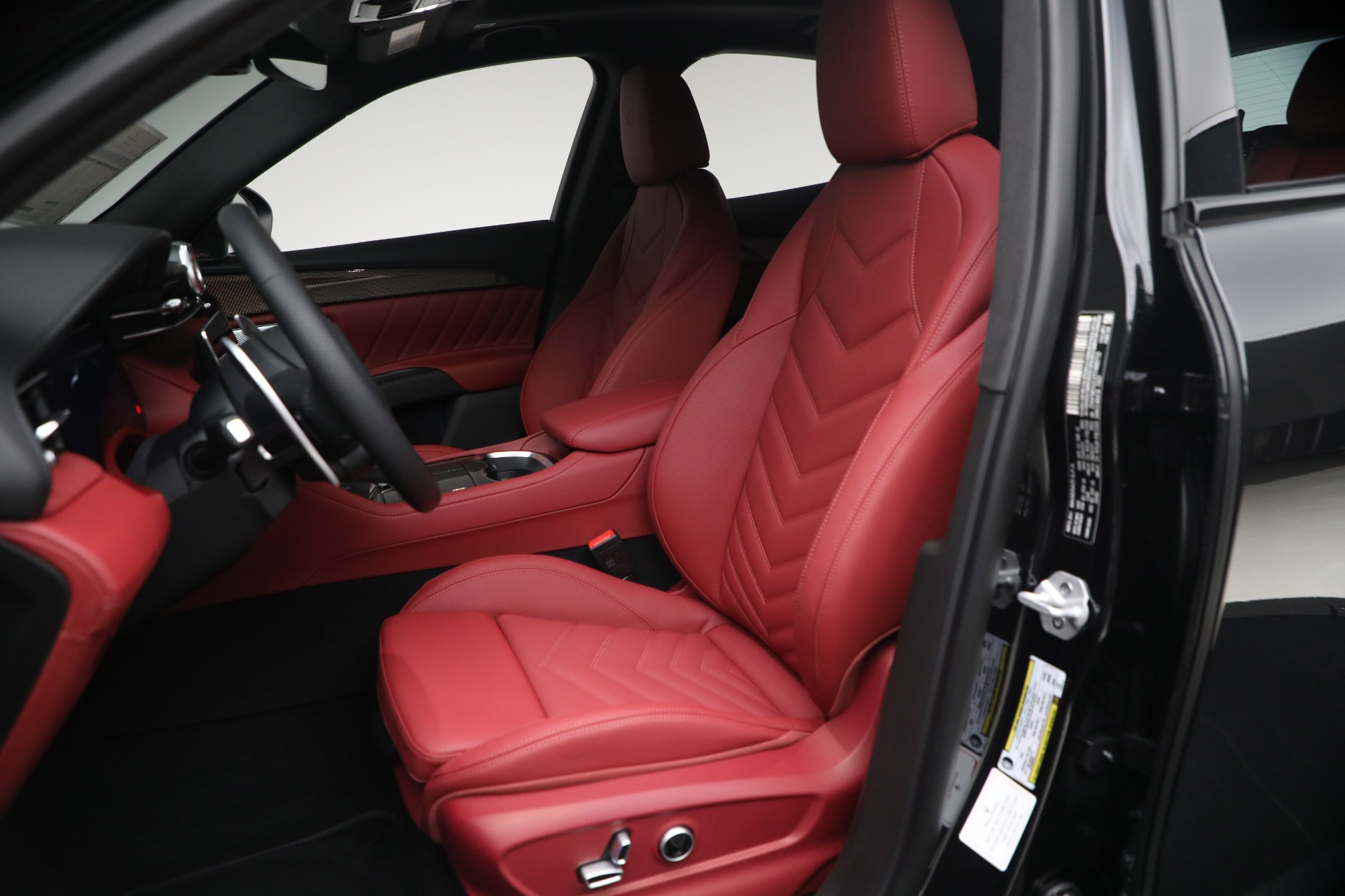New-2026-Maserati-Grecale-Modena-V6
