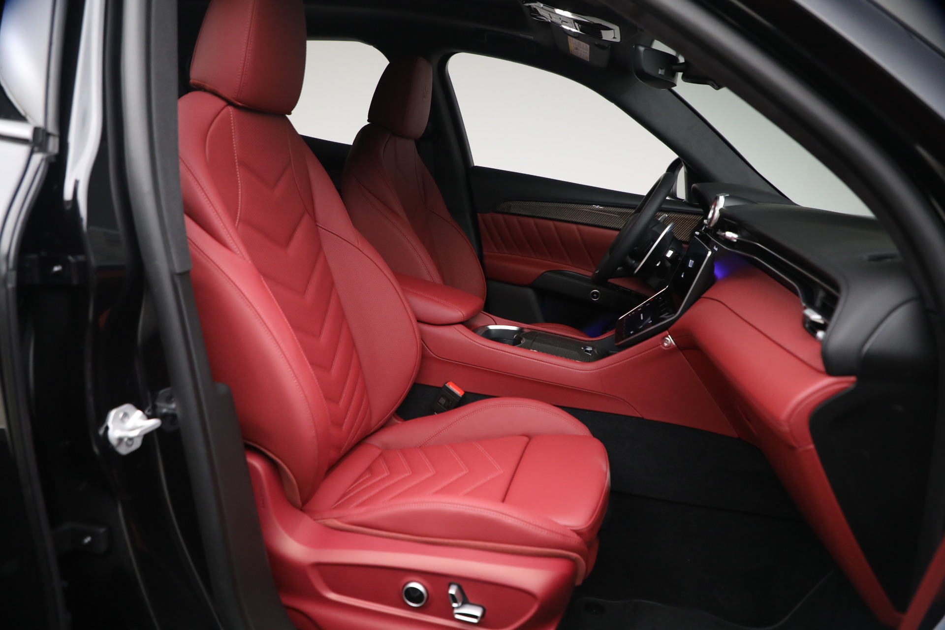 New-2026-Maserati-Grecale-Modena-V6